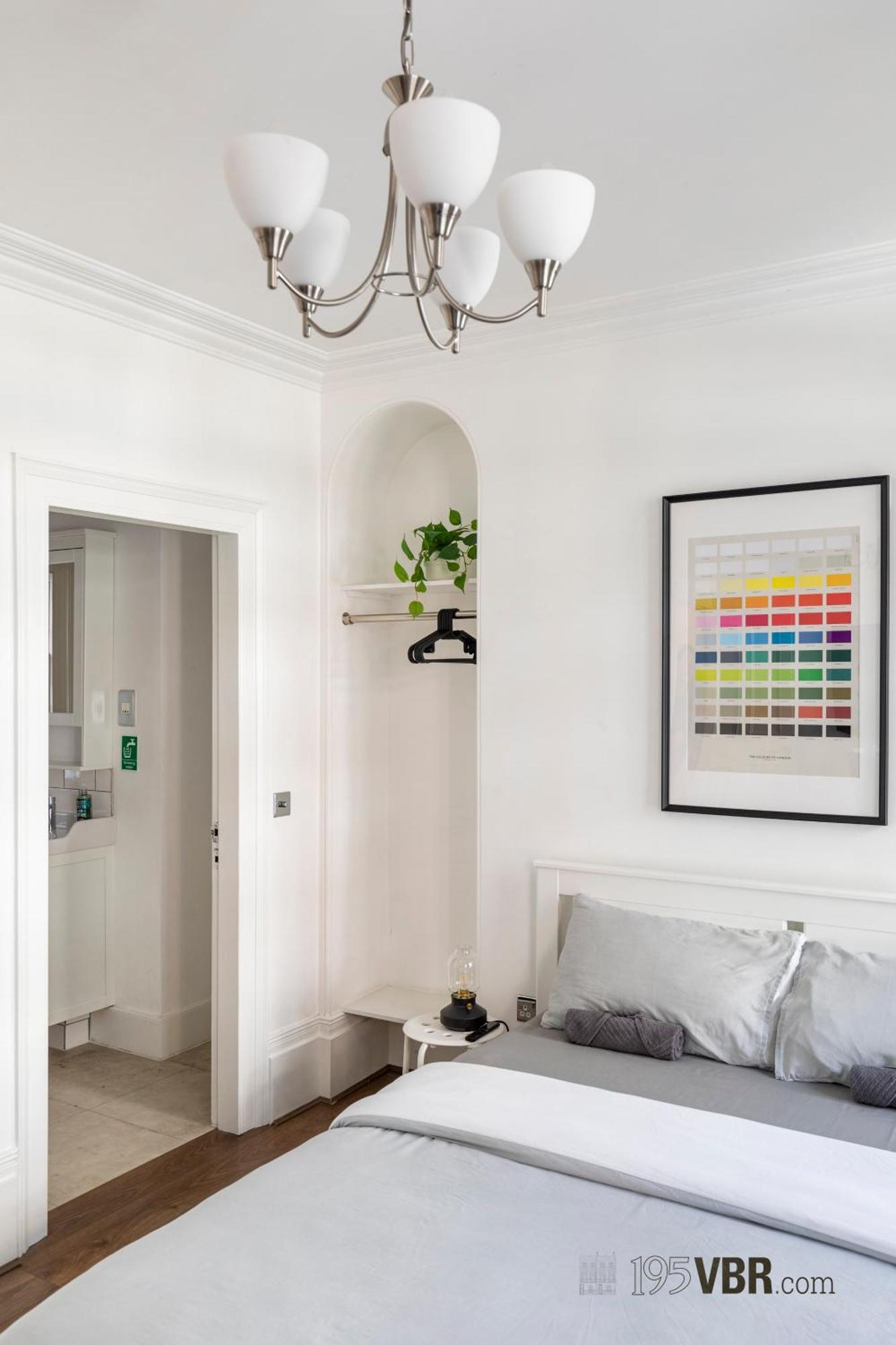 Apartment 195vbr With Private Bathrooms, Shared Kitchen London