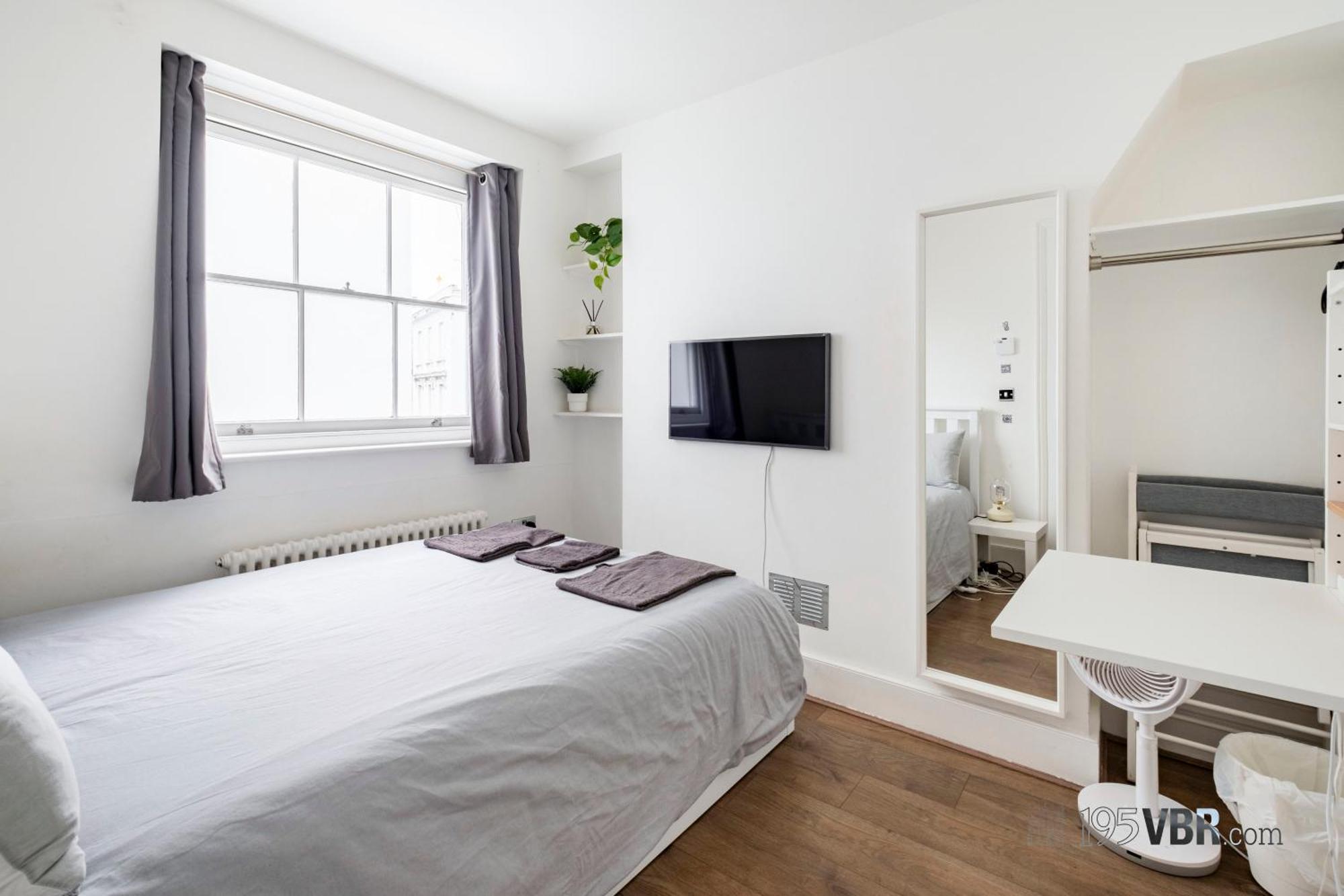 195vbr With Private Bathrooms, Shared Kitchen Apartment