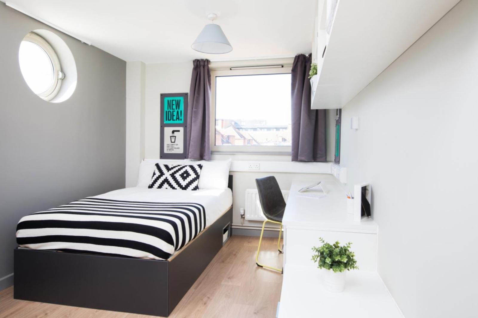 Privatunterkunft Student Only, Ensuite In A At *