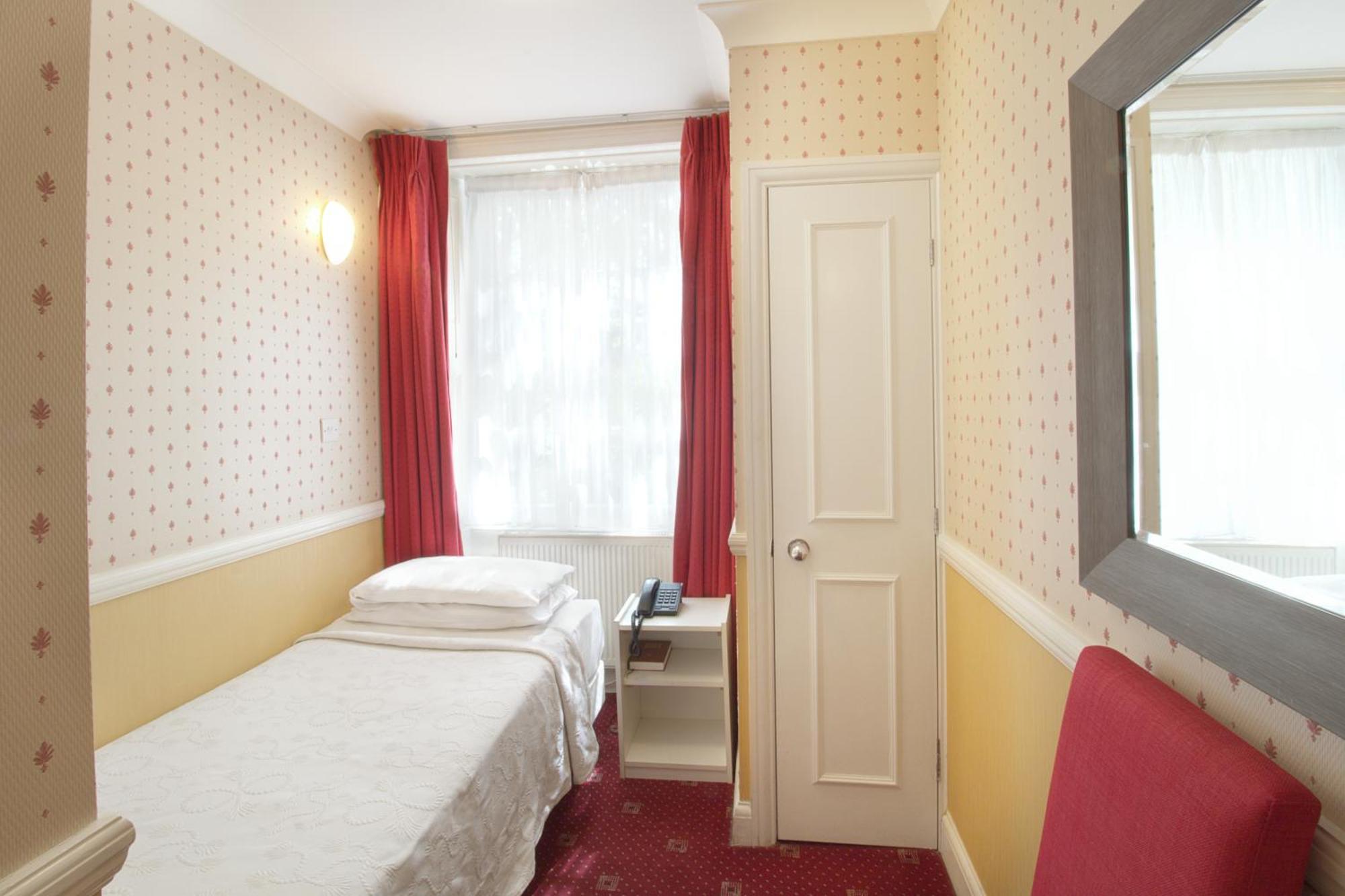 Balmoral House 2* Londres