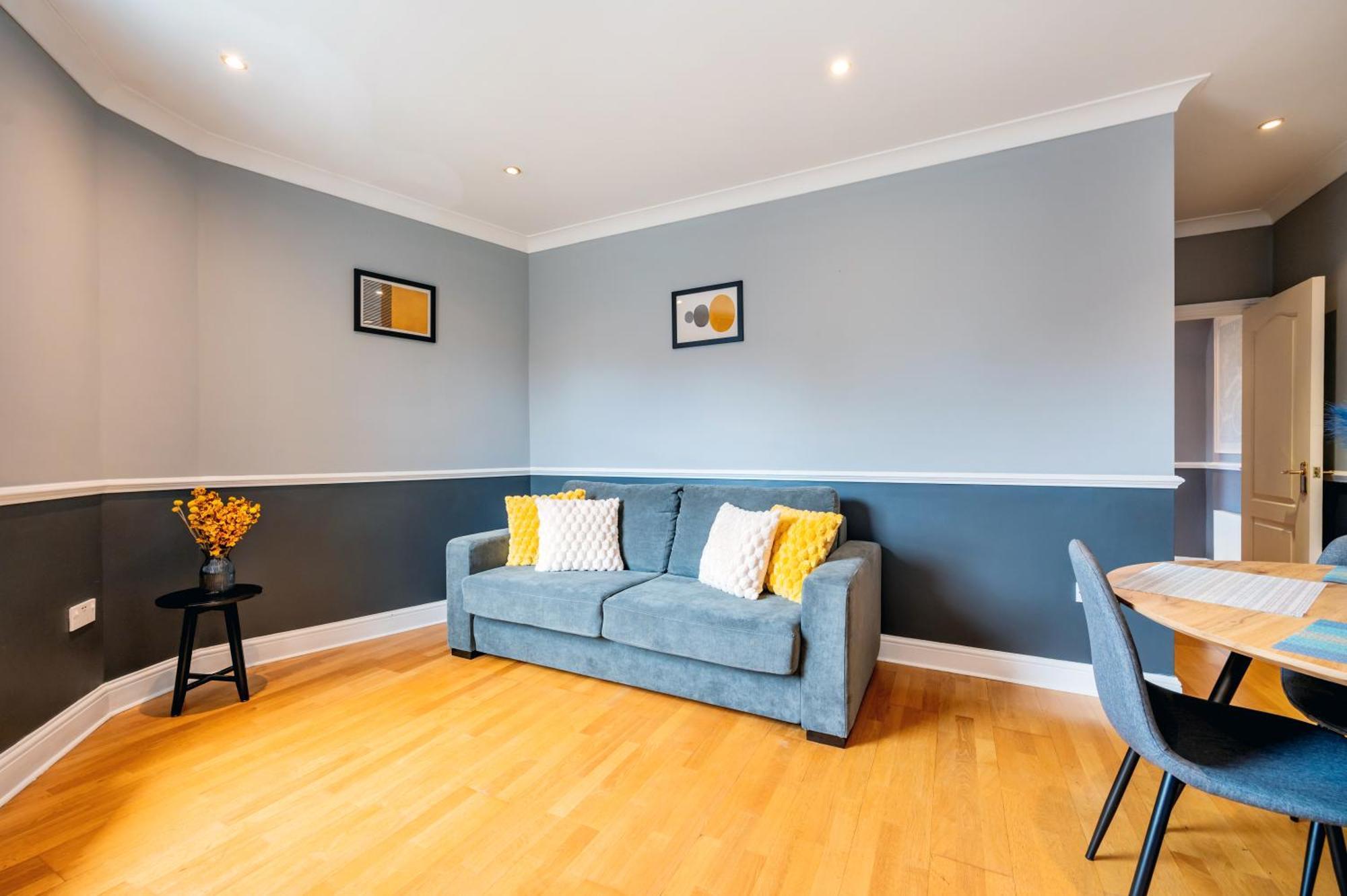 Welcome Theatreland Apartment
