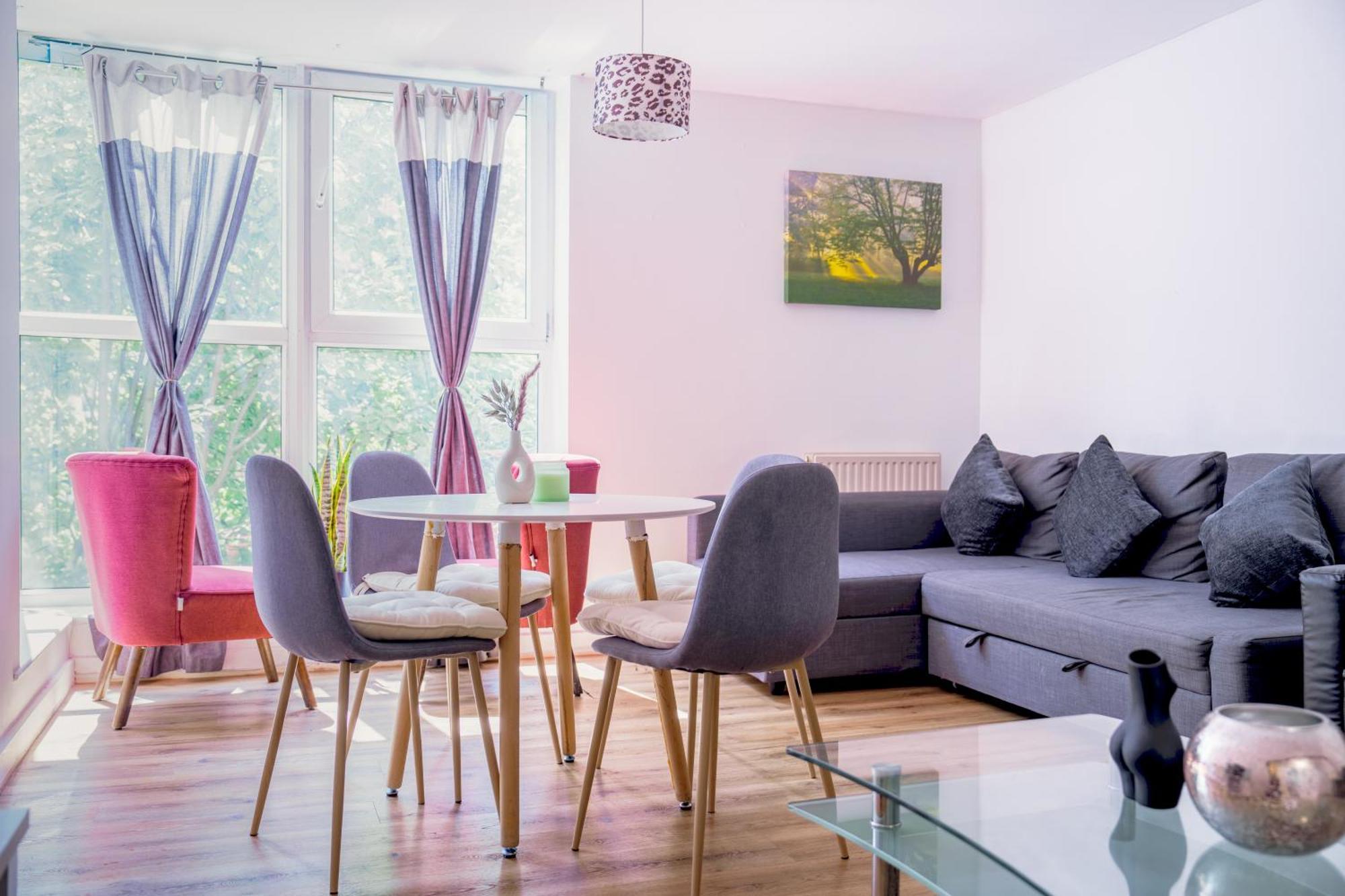 Apartment Spacious 2bd 2baths In London