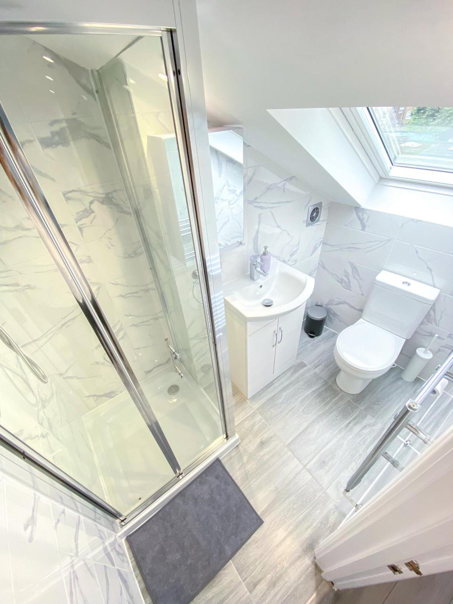 Apartment Large 1-bedroom Flat, 5 Guest, - F4