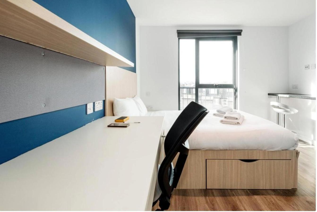 Spacious & Bright In Lewisham Quick Links Londres