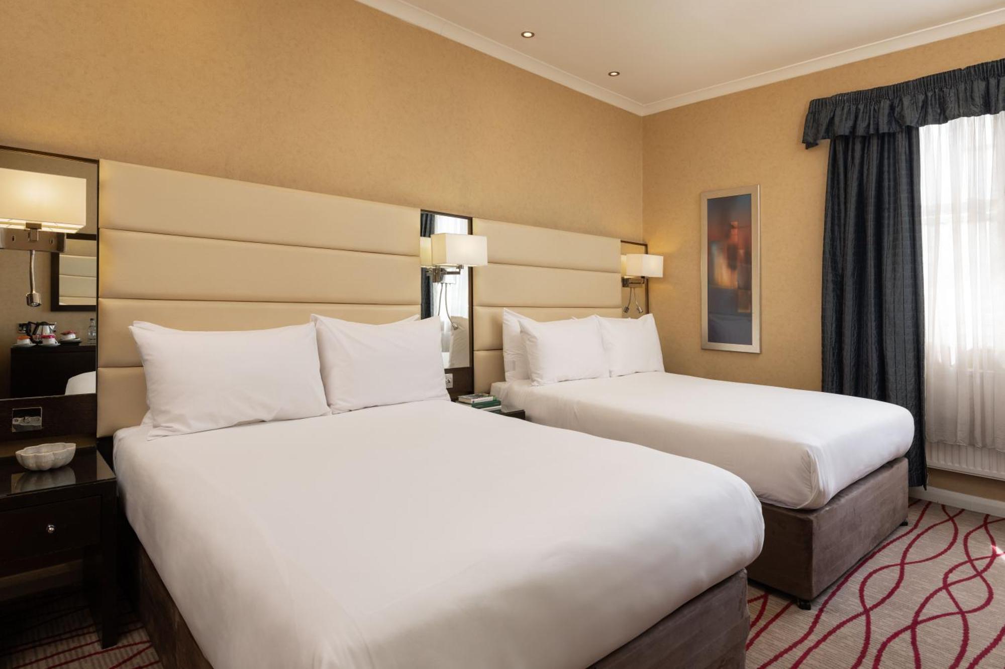 Park Grand Hyde Park 4*