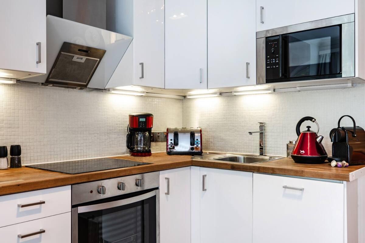 Awesome Leicester Sq! Fashion Flat For Theatre Families And Happy Friends Apartment London