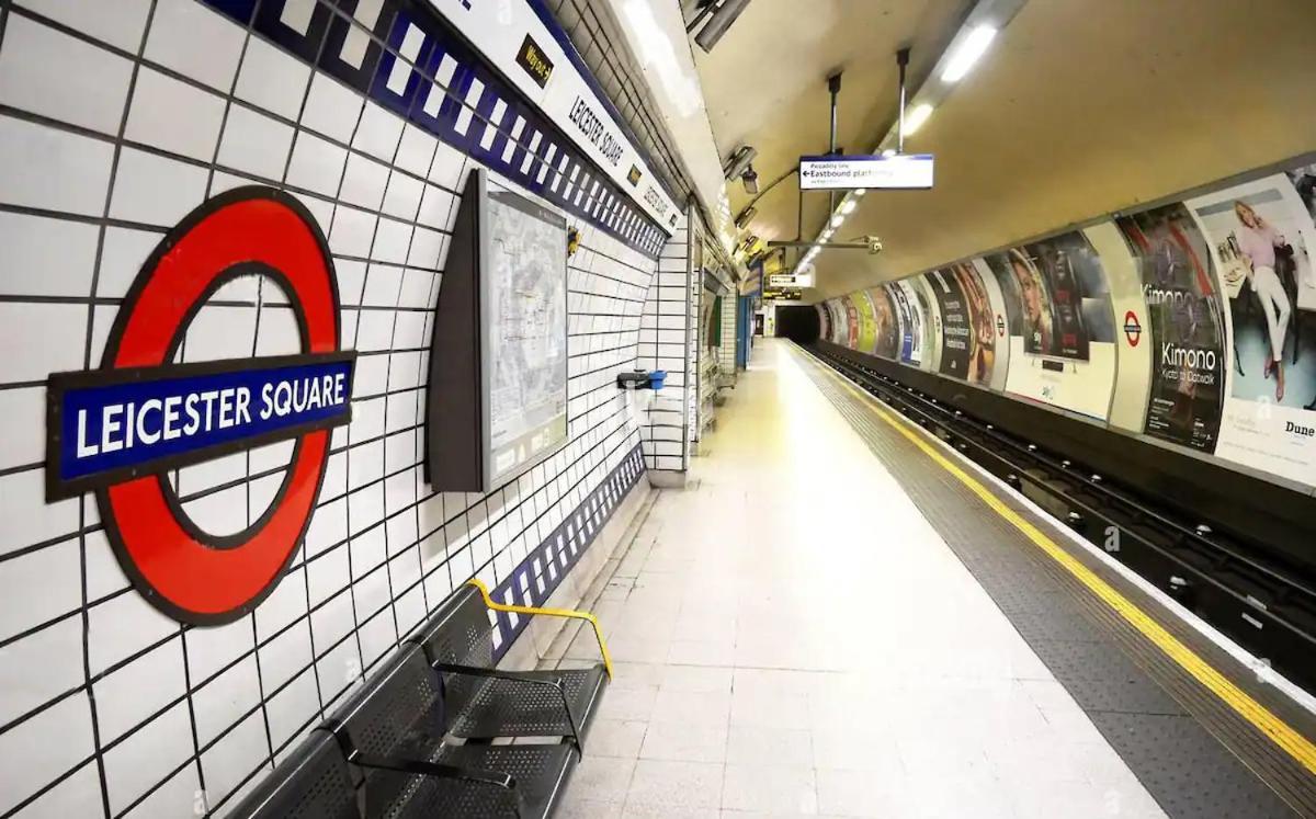 Awesome Leicester Sq! Fashion Flat For Theatre Families And Happy Friends London
