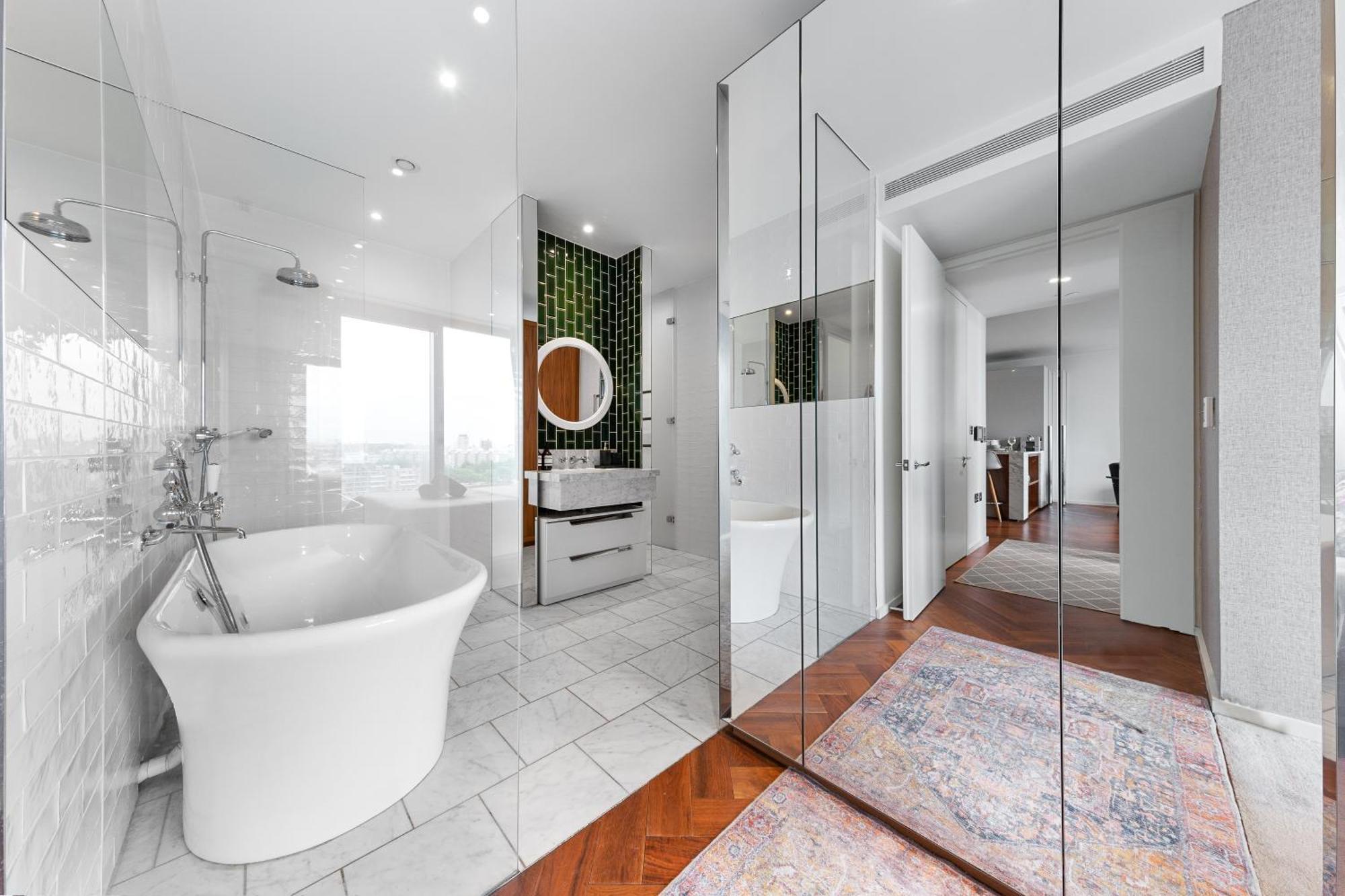 River Panorama 2 Bedroom New Development Aparthotel Londres