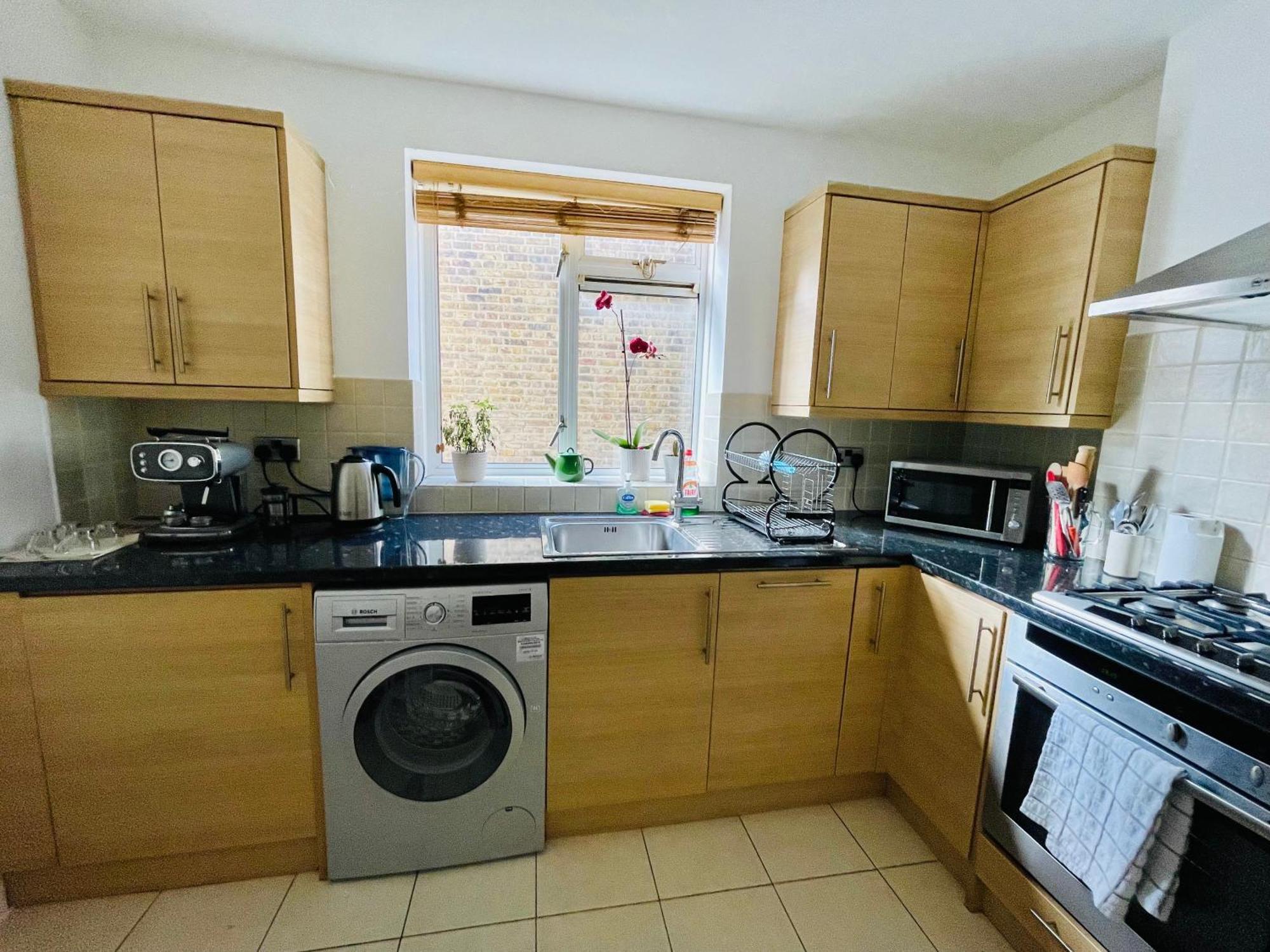 Lovely 1 Bedroom In The Heart Of Chelsea Apartment