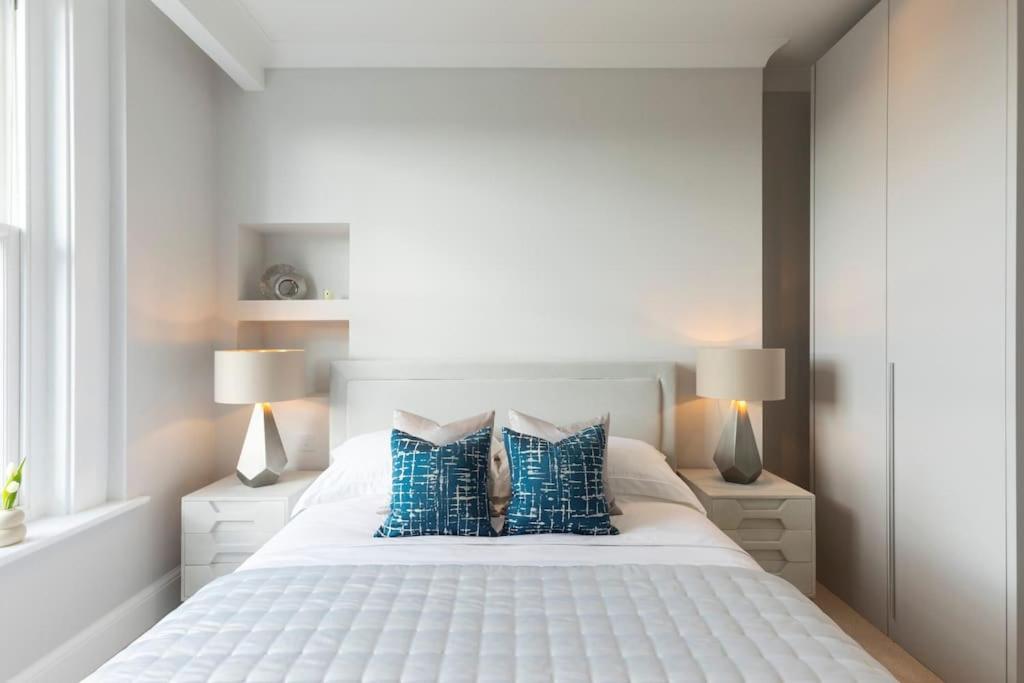 Superb 3 Bed Notting Hill Holiday home *