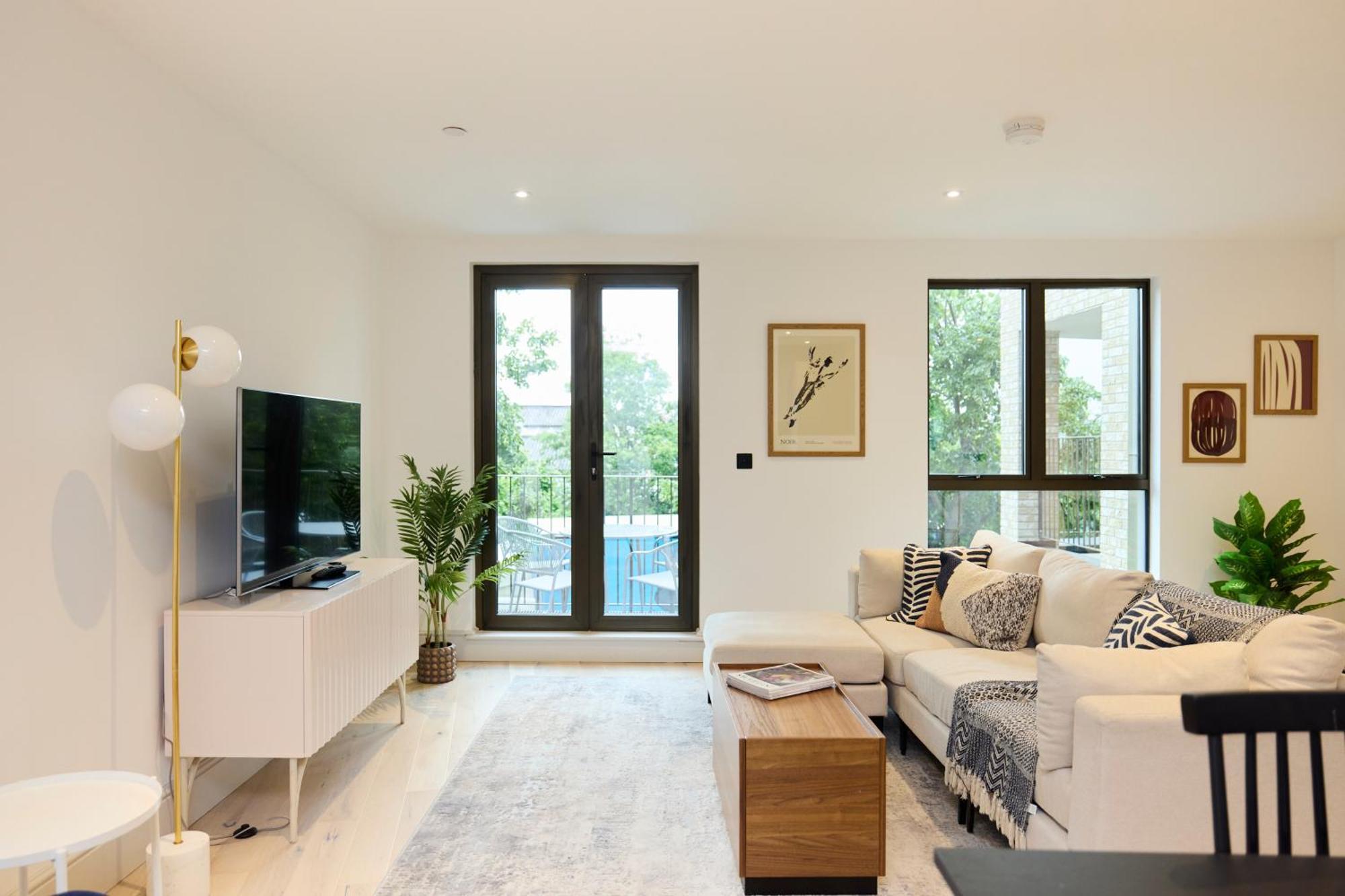 The South Wimbledon Place - Adorable 2bdr Flat With Balcony Apartment *