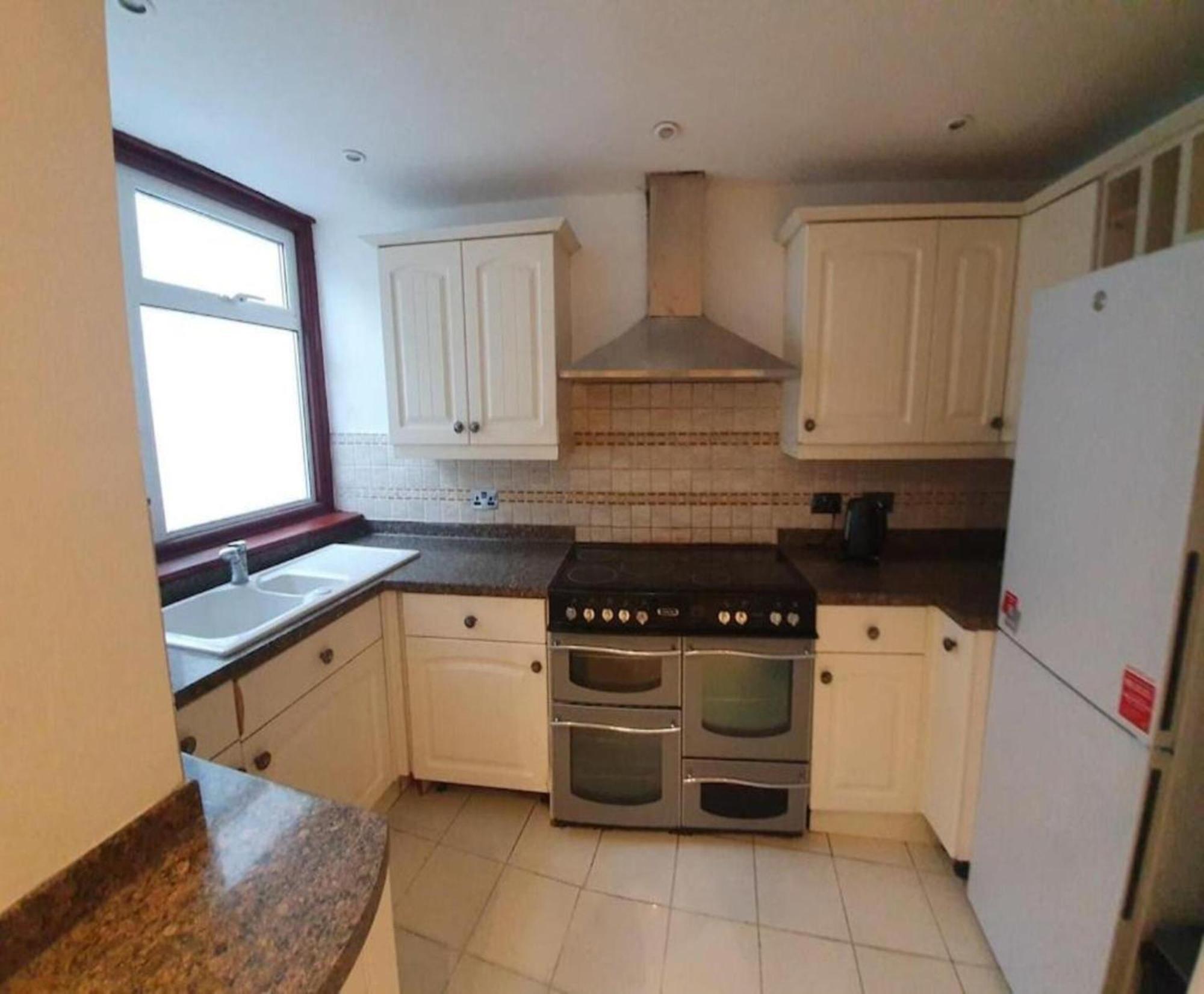 Bed & Breakfast Oyo Timi London