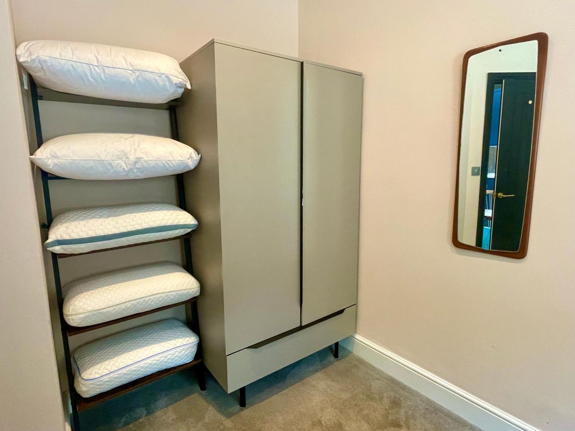 Pillow Menu! 1 Bed Garden Flat Finsbury Park Apartment *