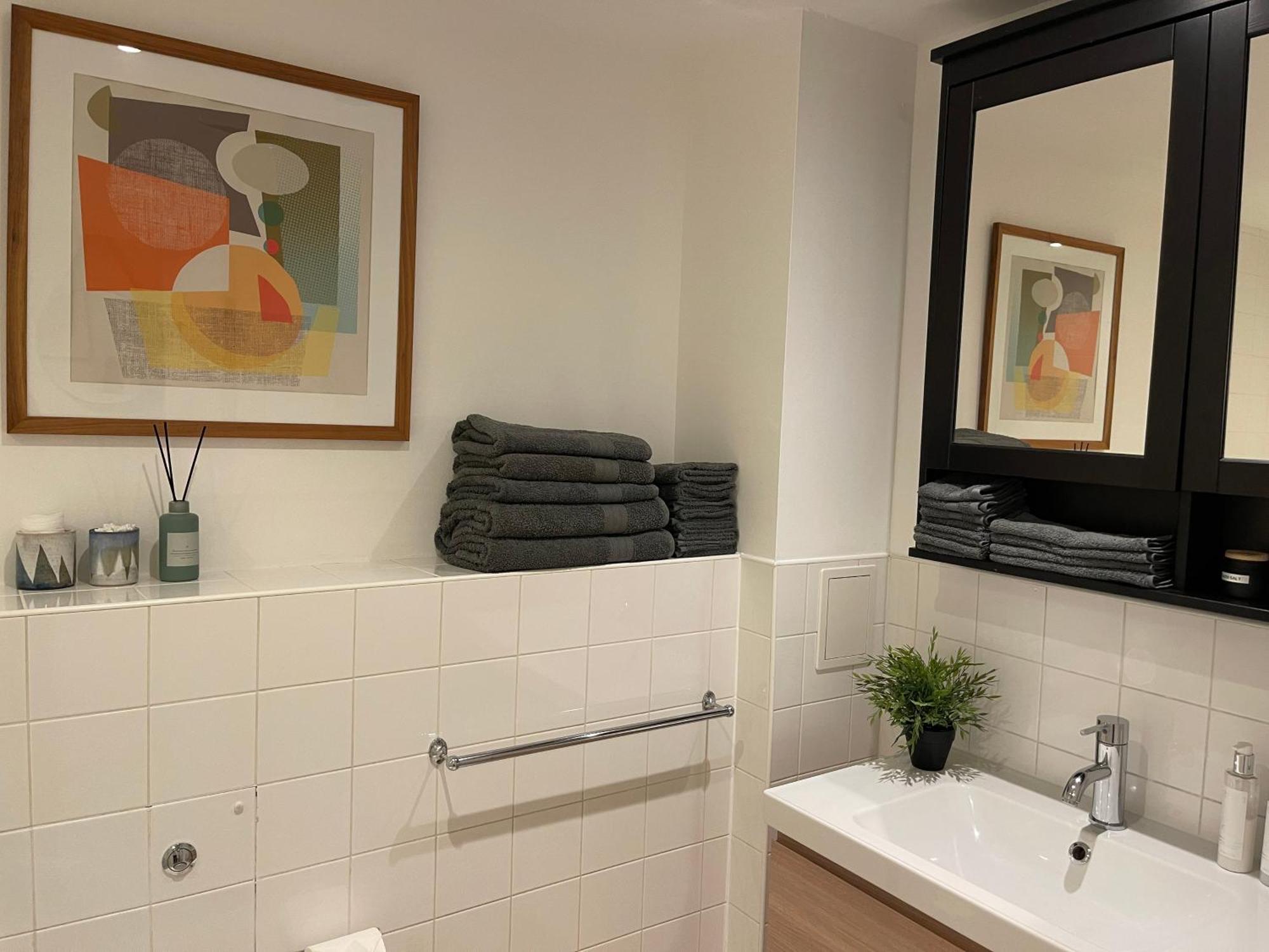 Lombok Near Old Street,islington,angel * London