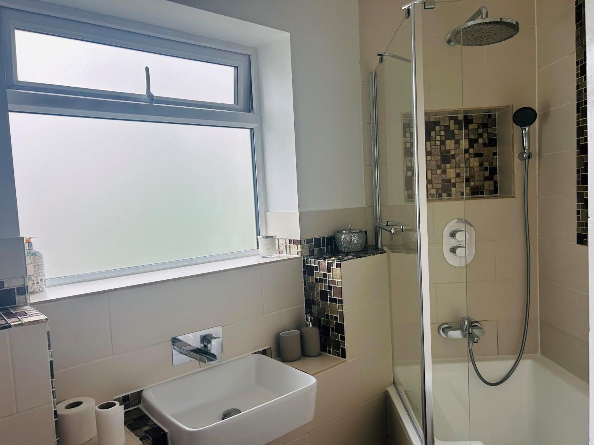 Cosy Wimbledon With 2 Bedrooms *