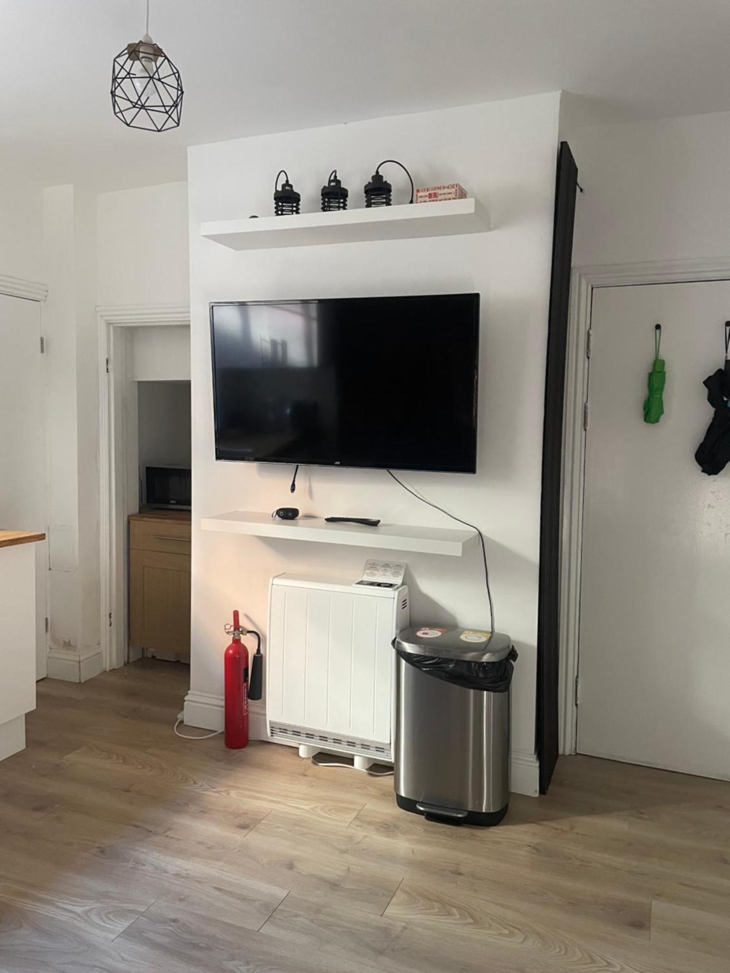 Little Victorian Conversion Apartamento Londres