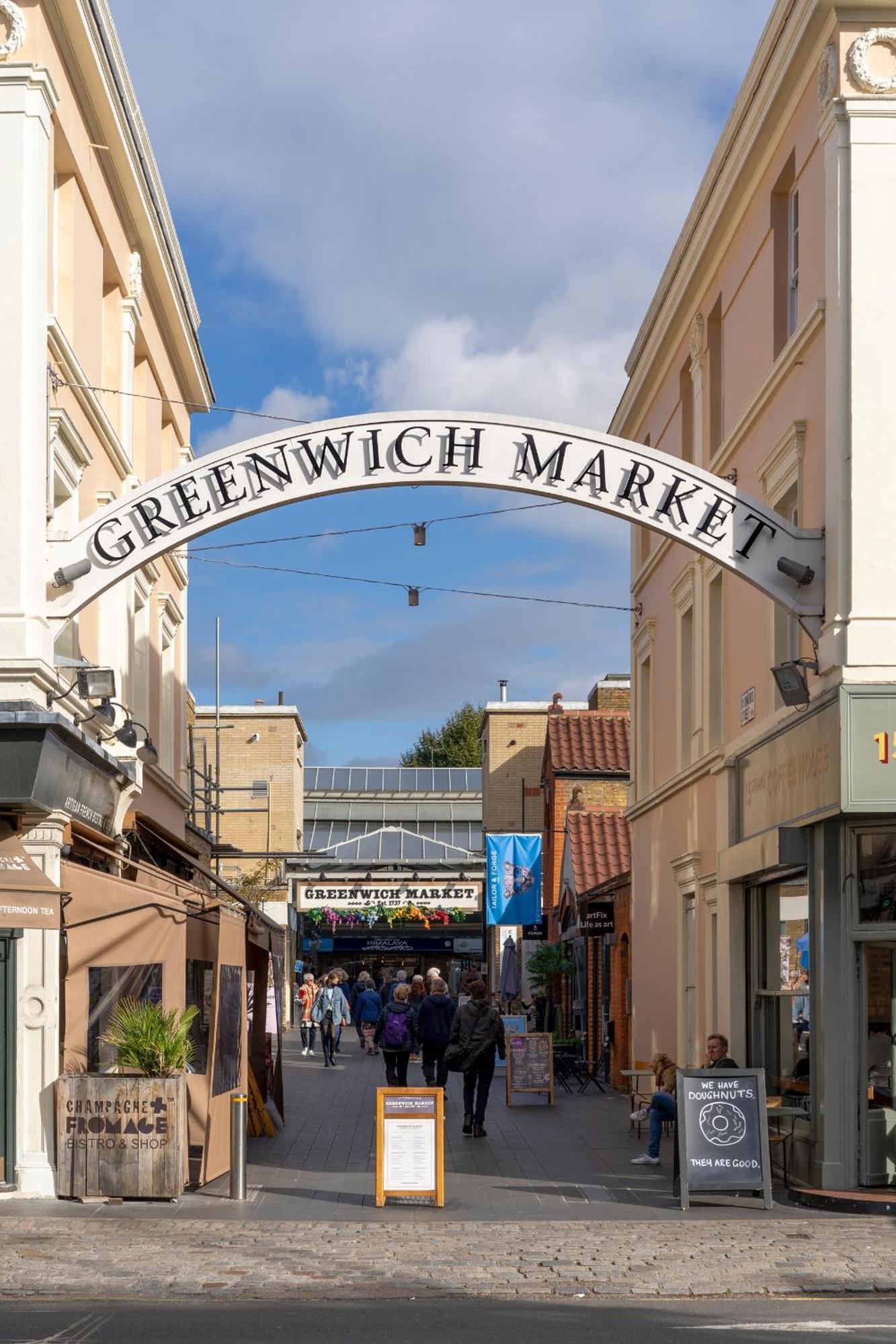 Modern 2-bed In Greenwich - Prime Location Near Cutty Sark & Excellent Transport Links London