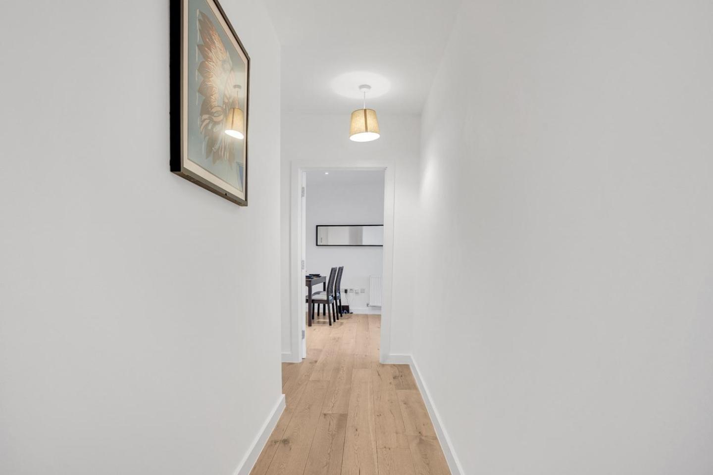 Modern 2-bed In Greenwich - Prime Location Near Cutty Sark & Excellent Transport Links Apartment *