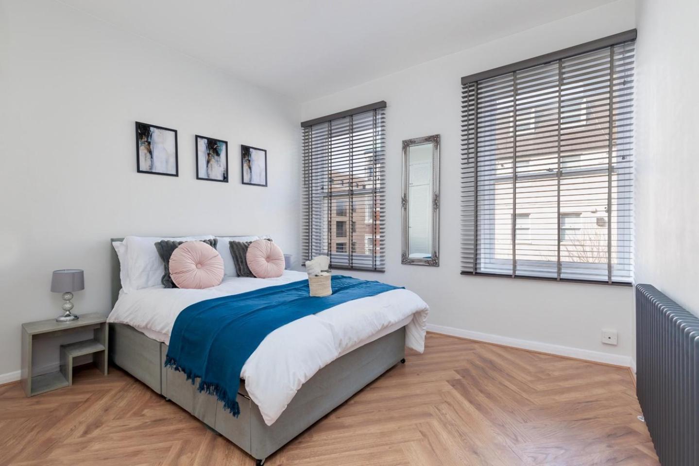 Modern 2-bed In Greenwich - Prime Location Near Cutty Sark & Excellent Transport Links Apartment London