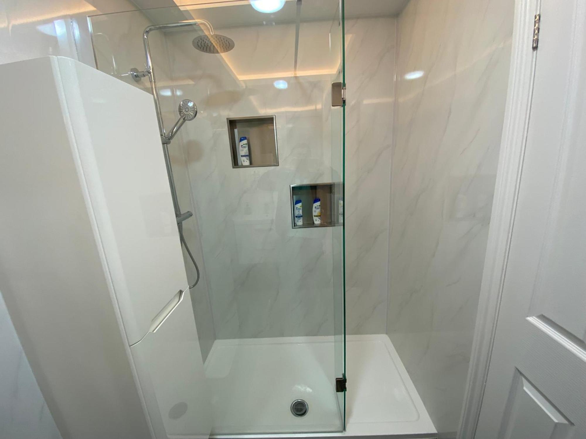 Apartment 2 Bedroom Flat *