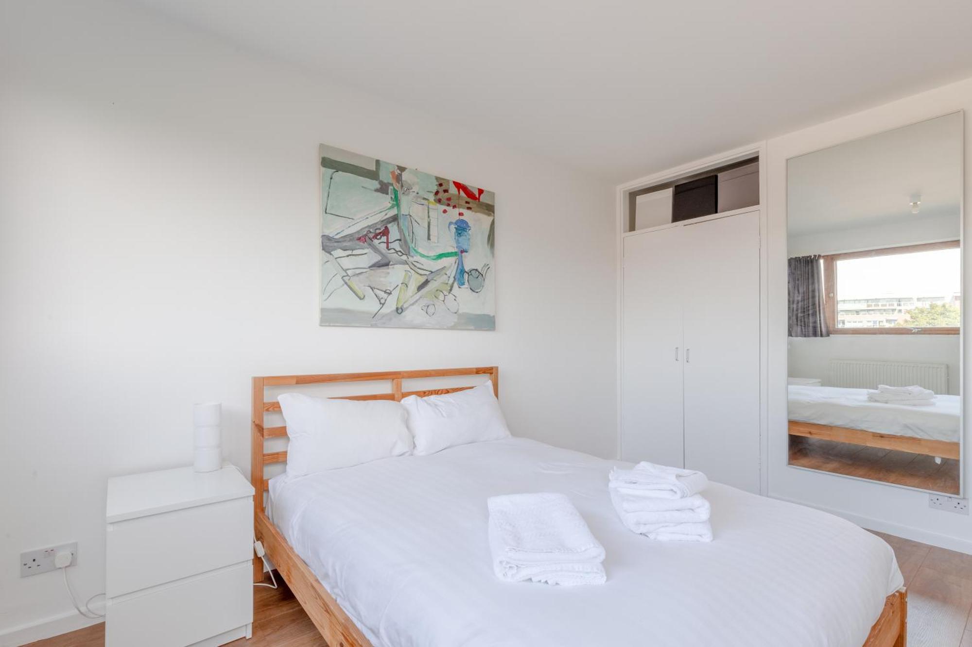 Unique Spacious Central 3 Bedroom With Rooftop Terrace * London