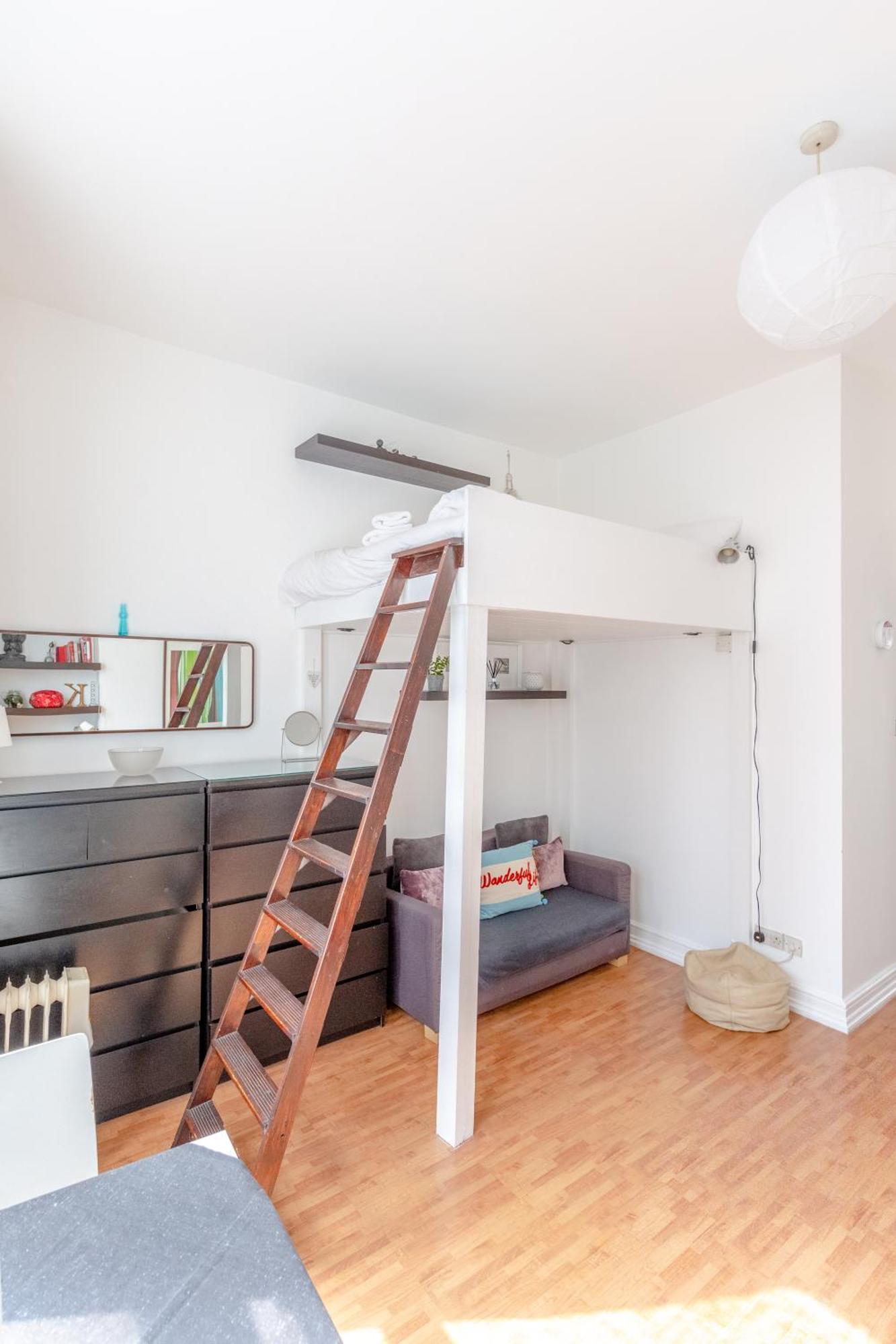 Spacious Near Kensington Gardens * London