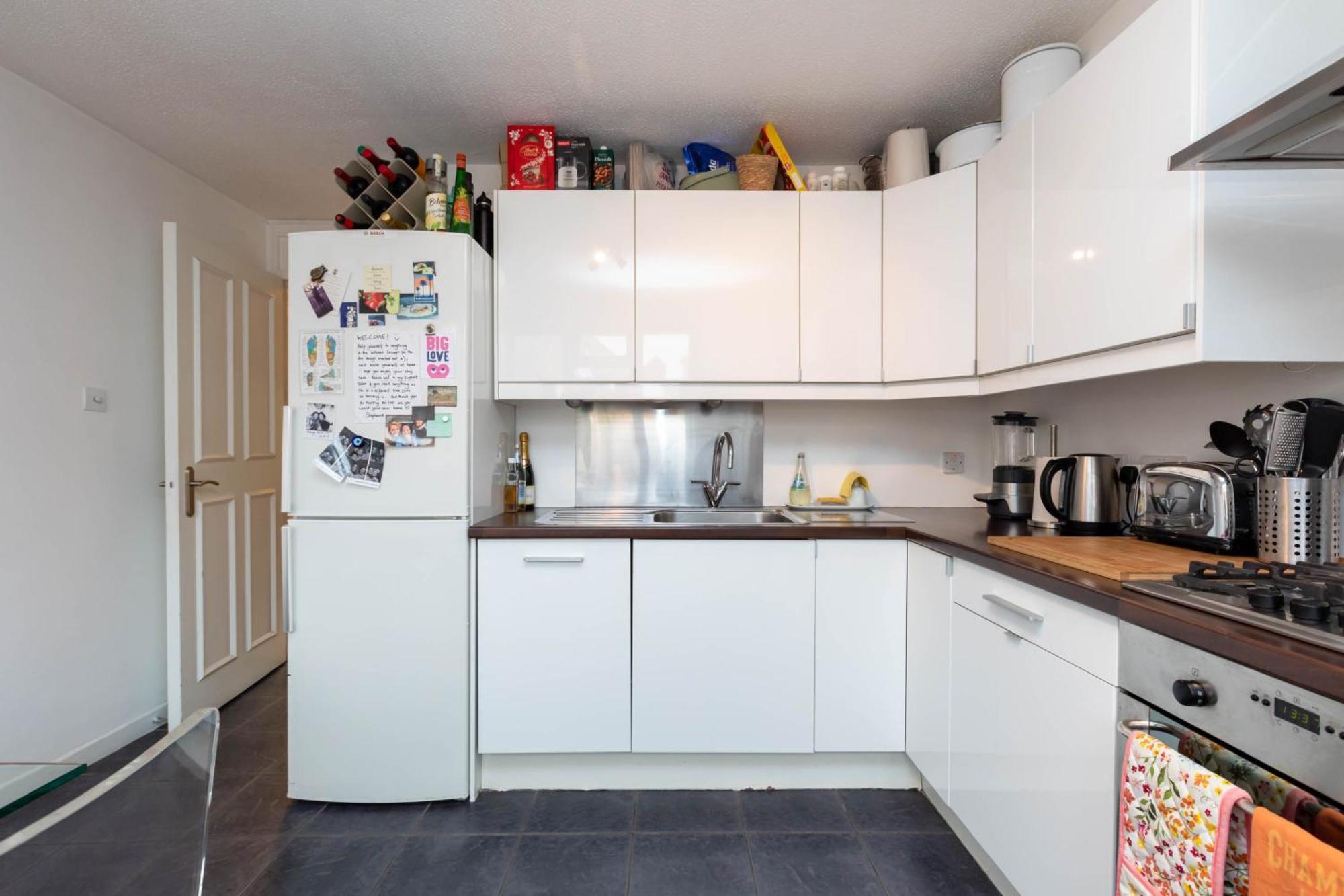 Battersea 2 Bedroom Flat Apartment