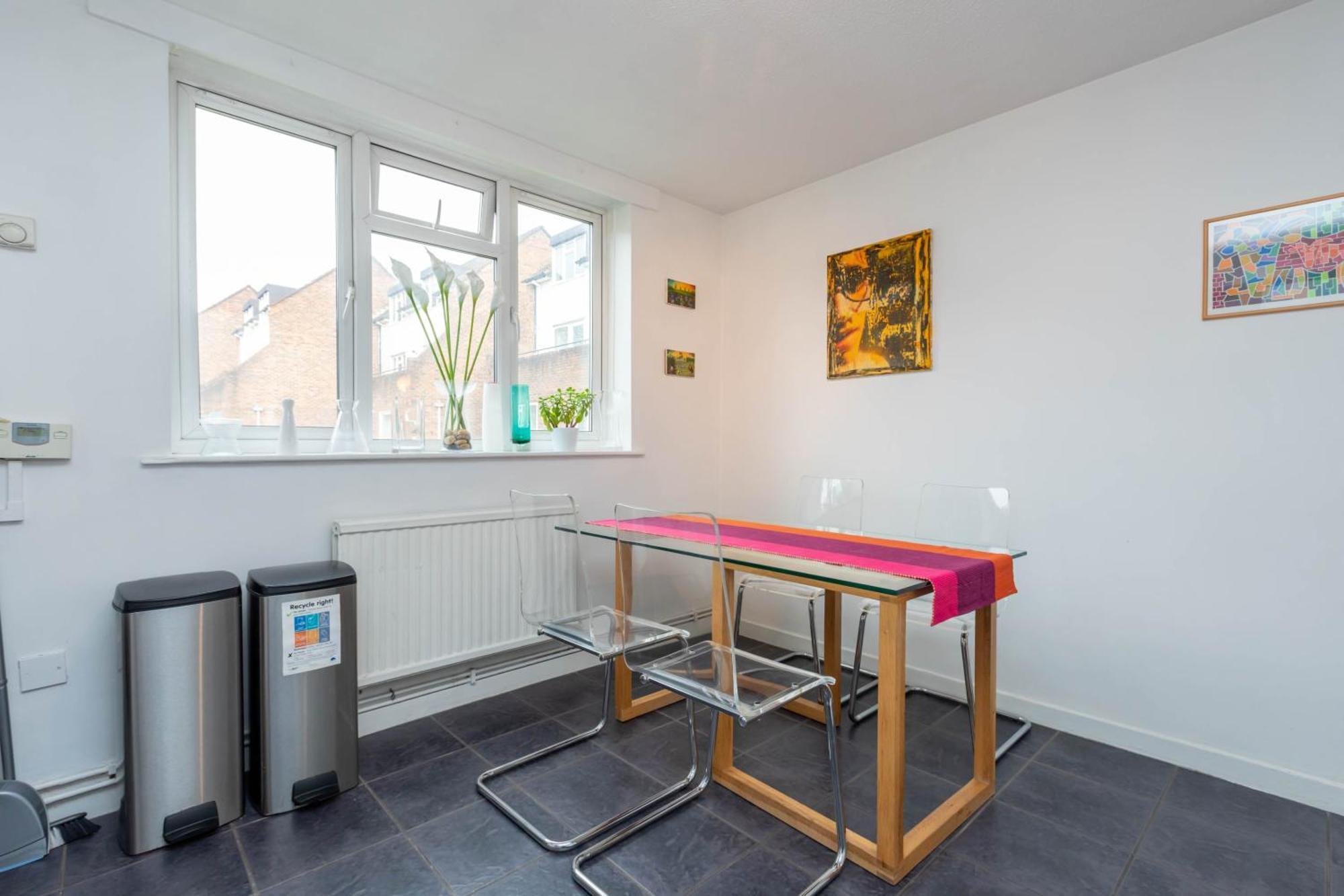 Battersea 2 Bedroom Flat Apartment London