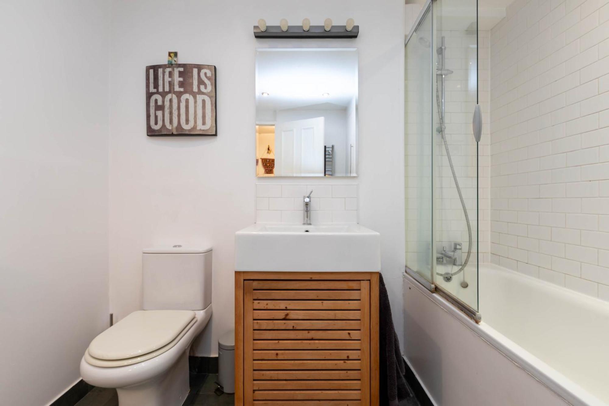 Battersea 2 Bedroom Flat