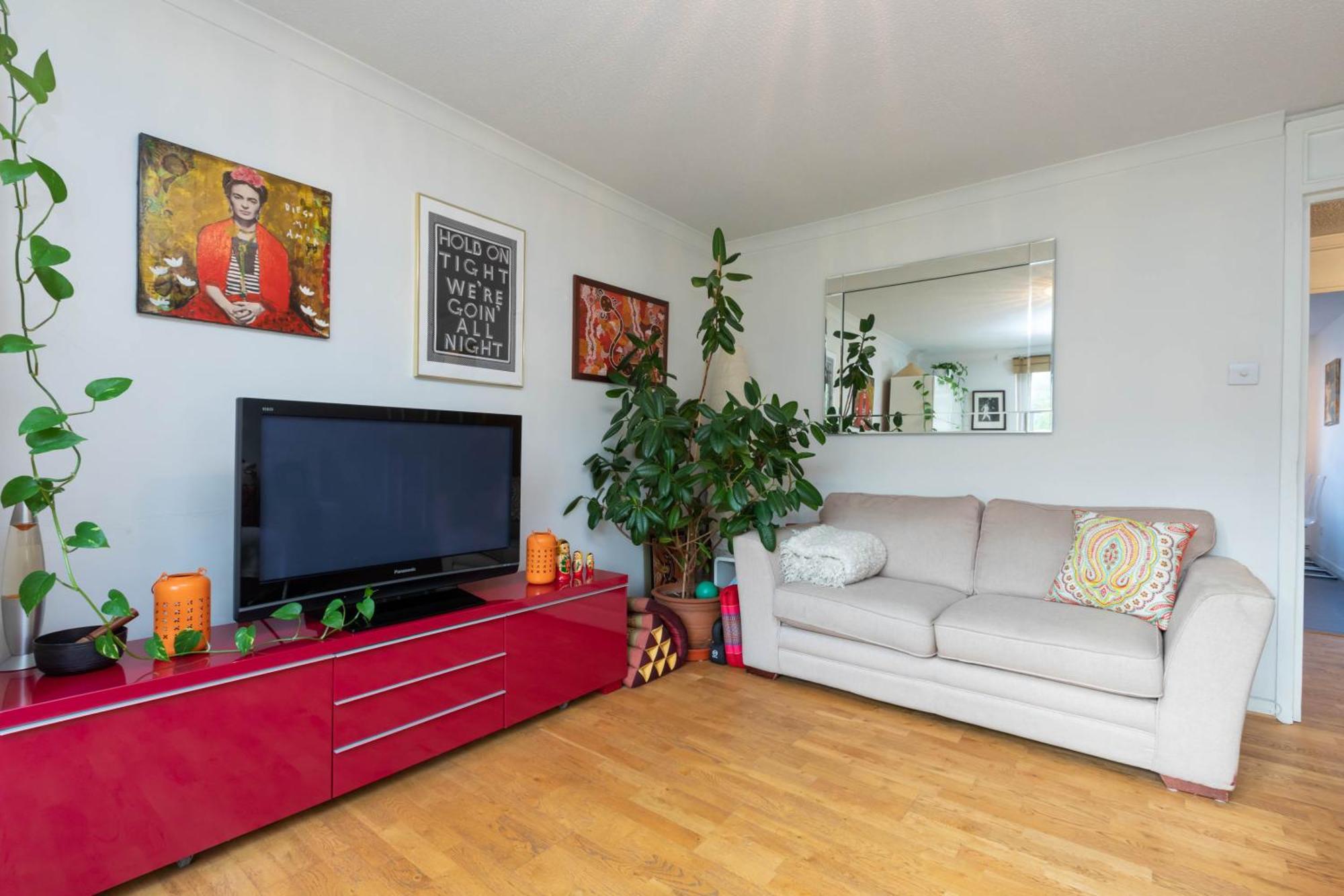 Battersea 2 Bedroom Flat Apartment London