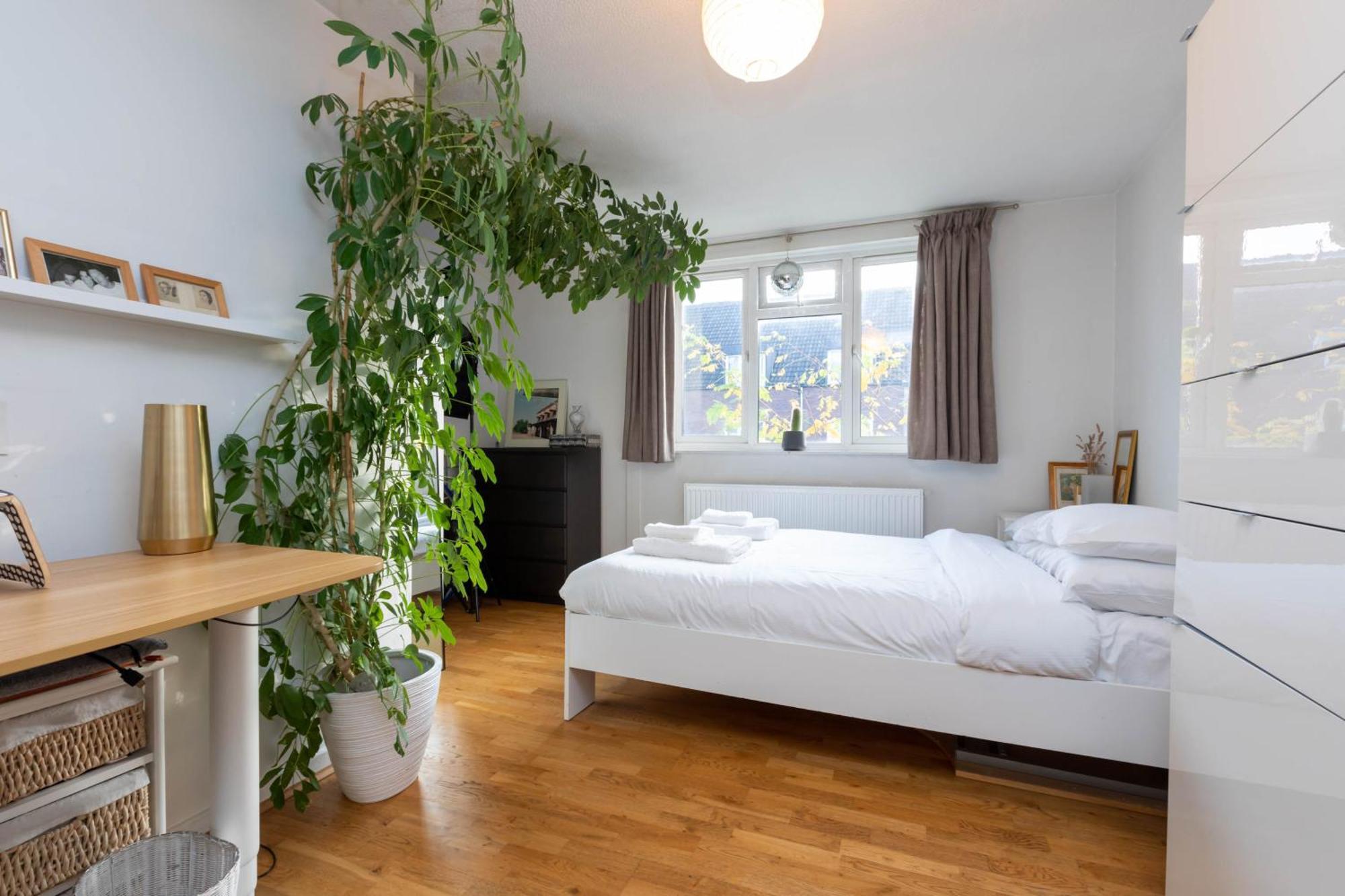 Battersea 2 Bedroom Flat Apartment London