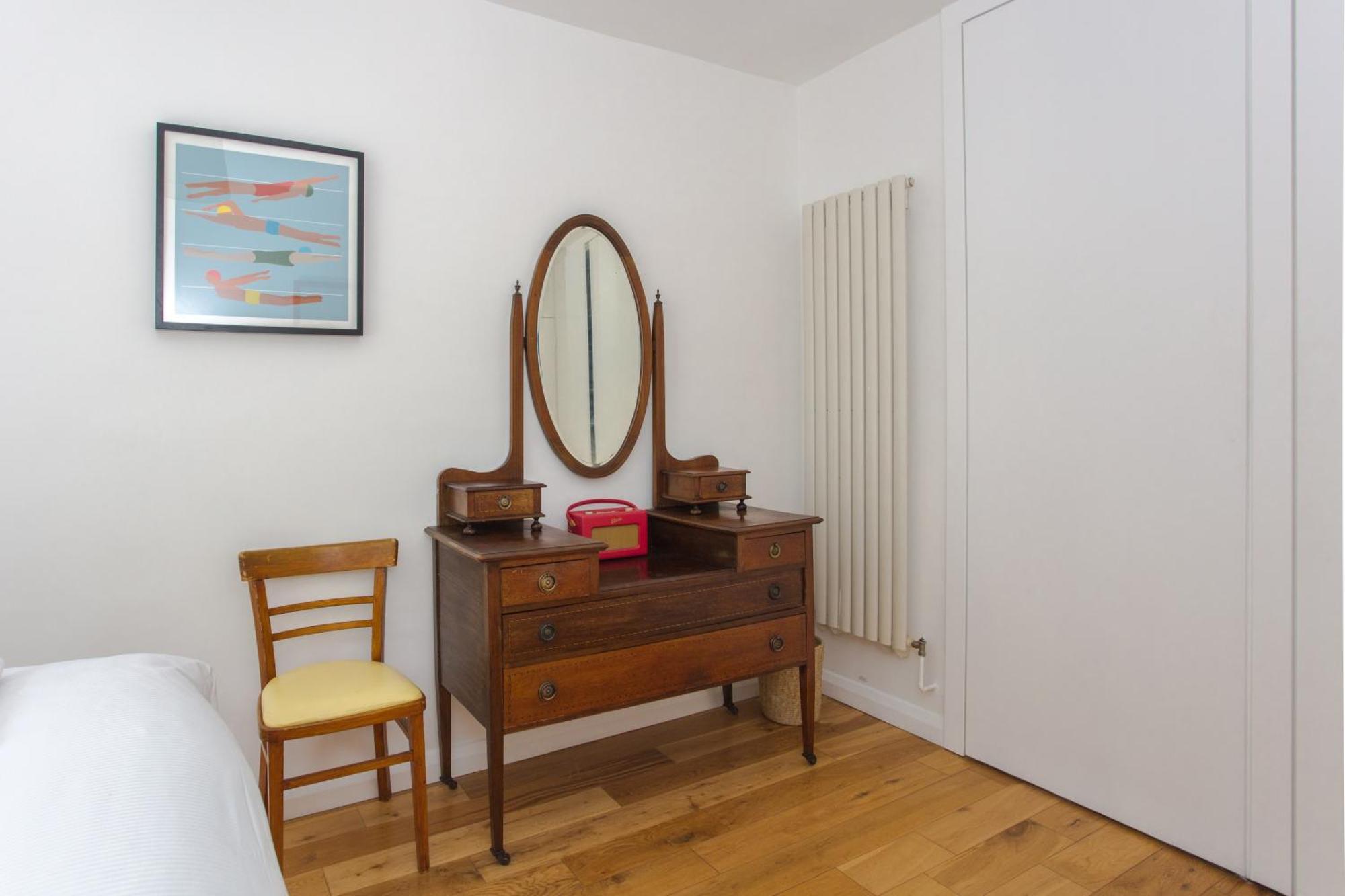 Modern 3 Bedroom In Brixton Apartment London
