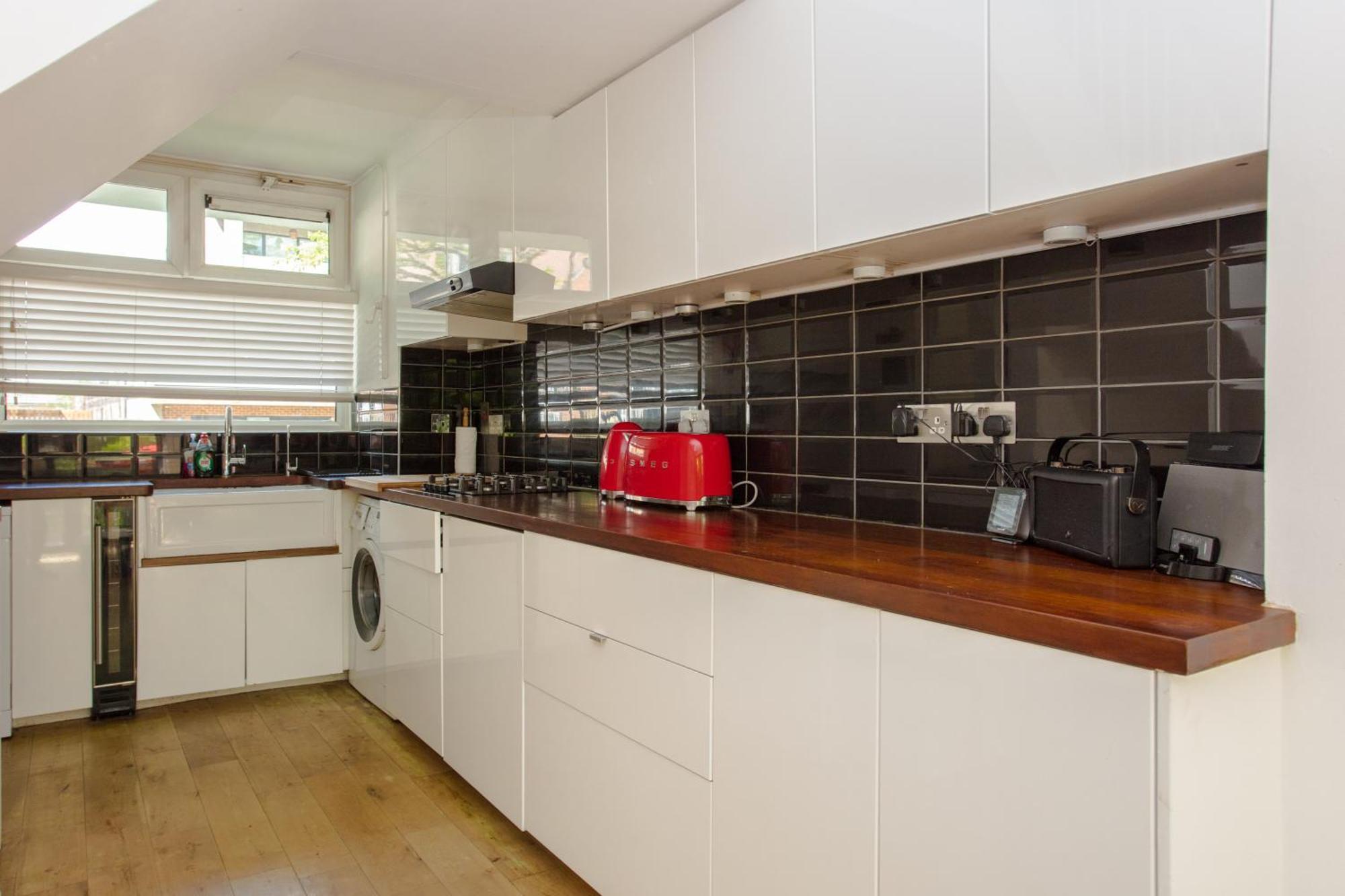 Modern 3 Bedroom In Brixton * London