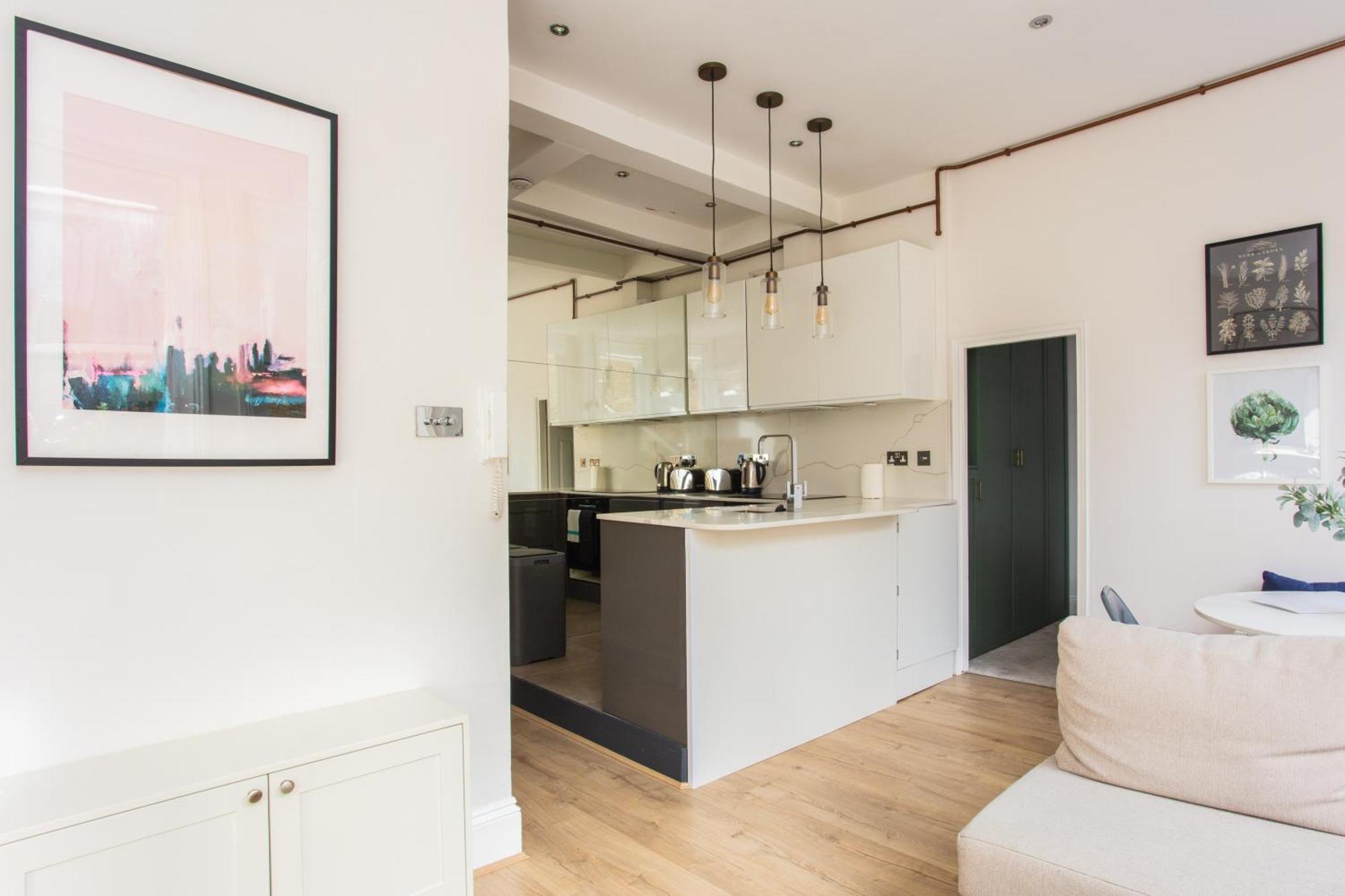 Stylish In - Farringdon * London
