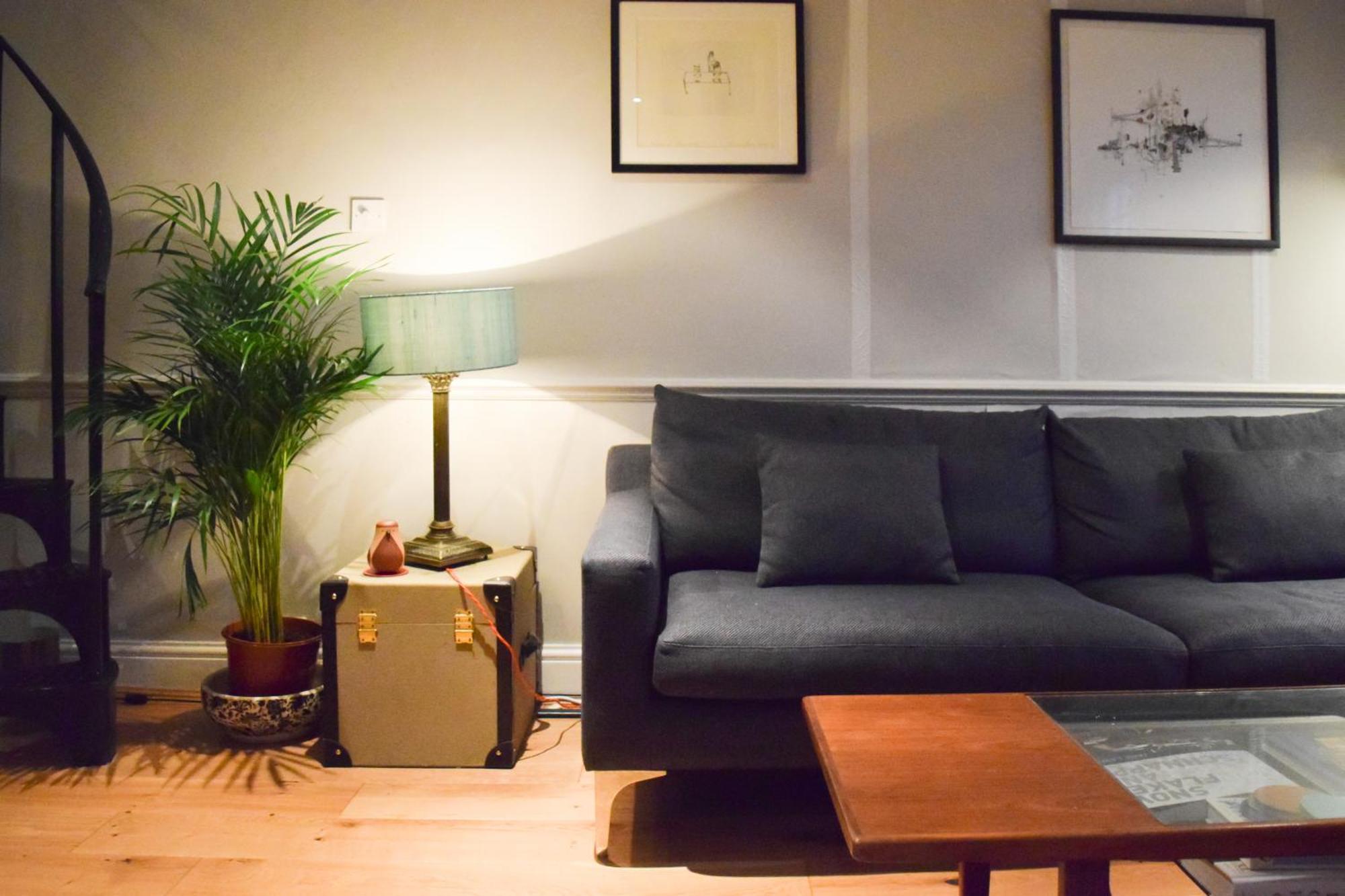Apartment Stylish And Spacious With Terrace London