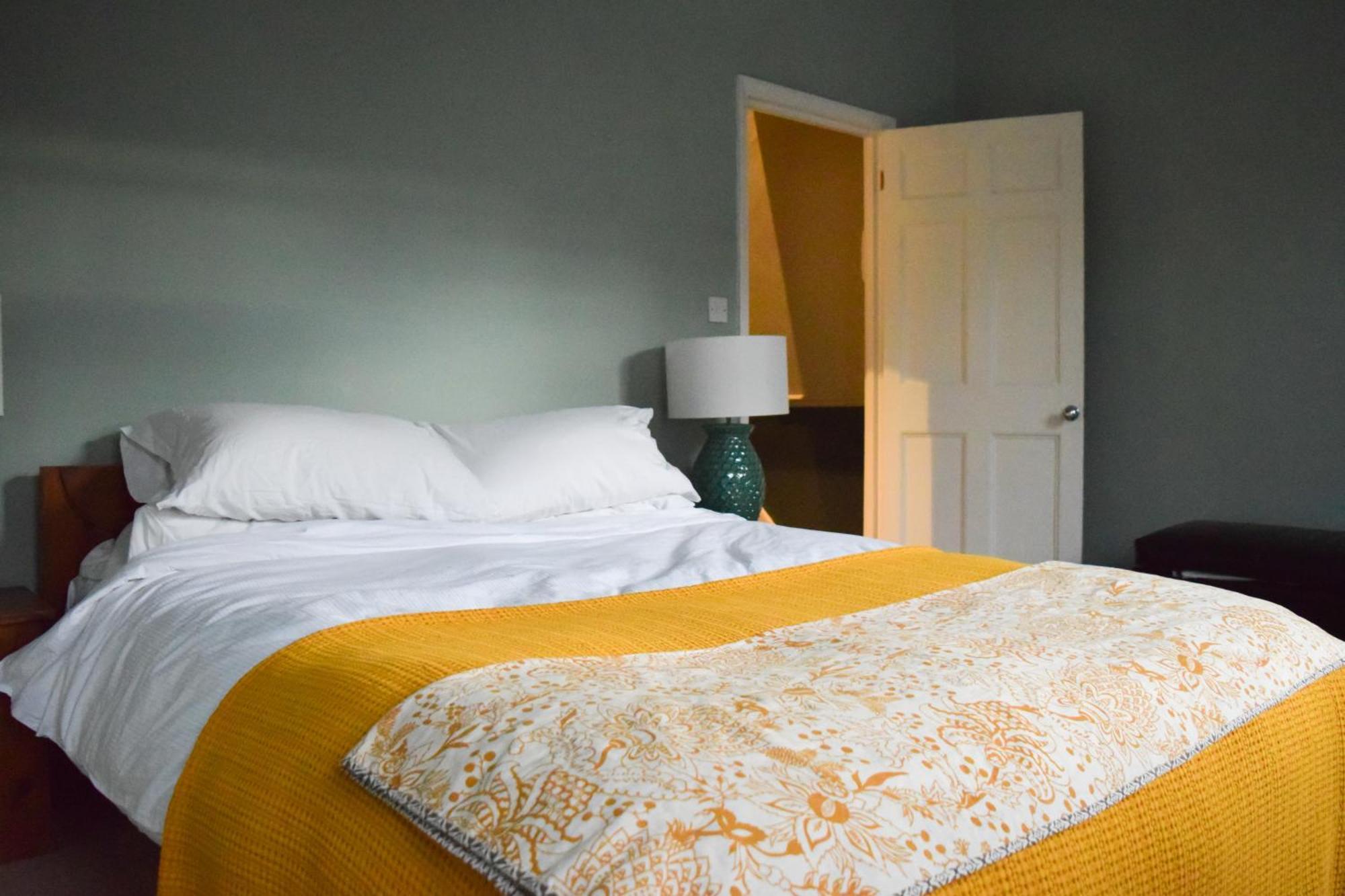 Stylish And Spacious With Terrace Apartment *