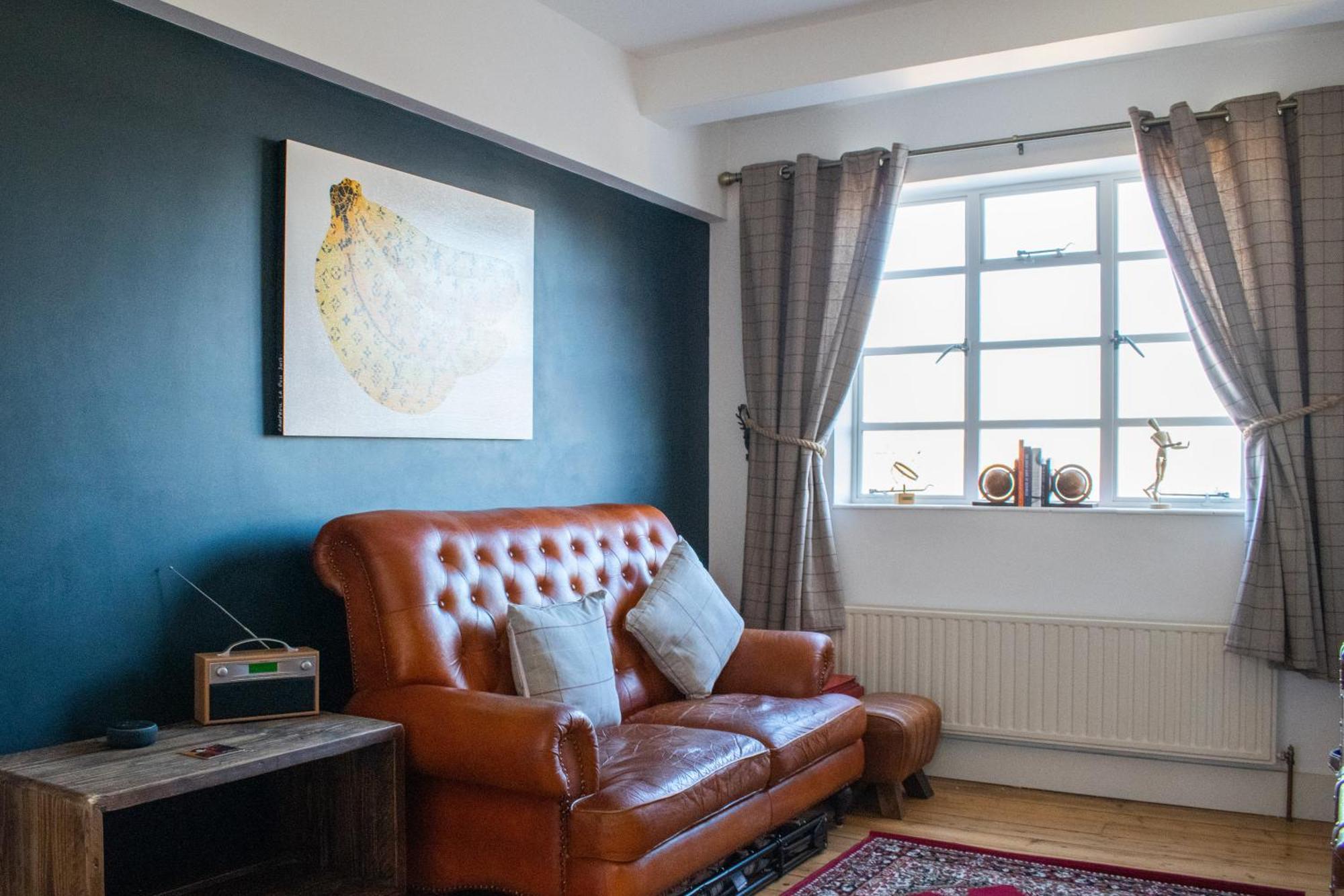 Beautifully Decorated Contemporary 2 Bedroom Flat * London