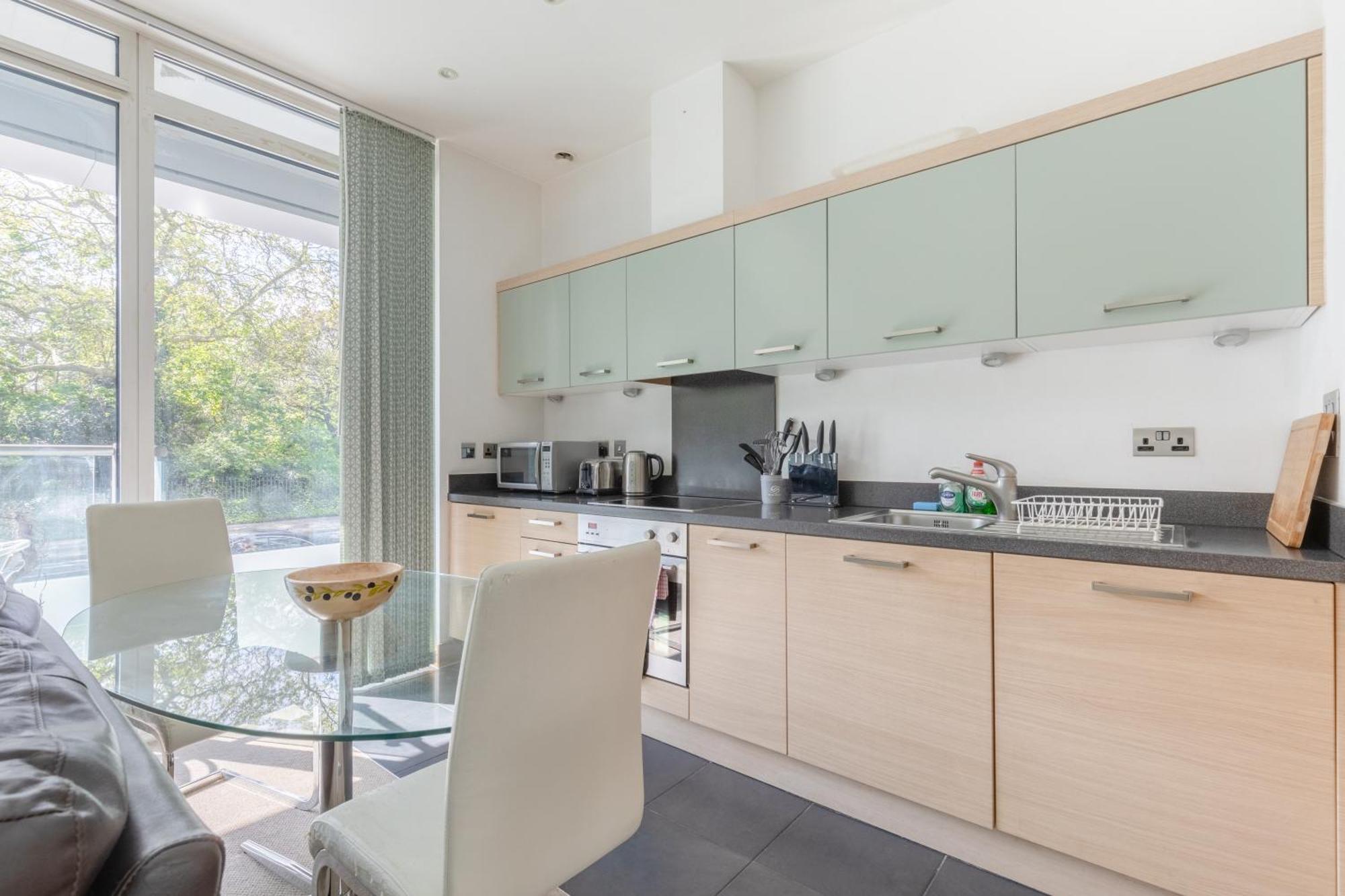 Minimal With Views Over Battersea Park *