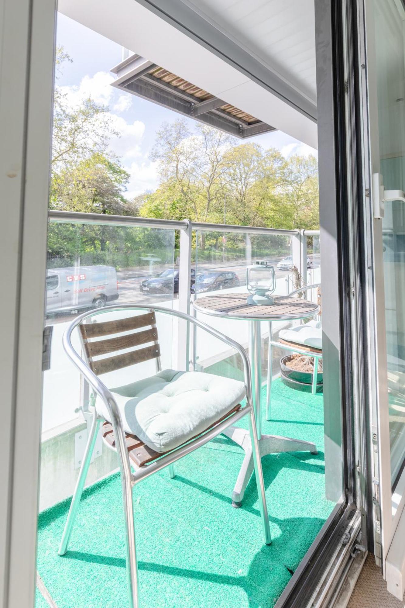 Minimal With Views Over Battersea Park London