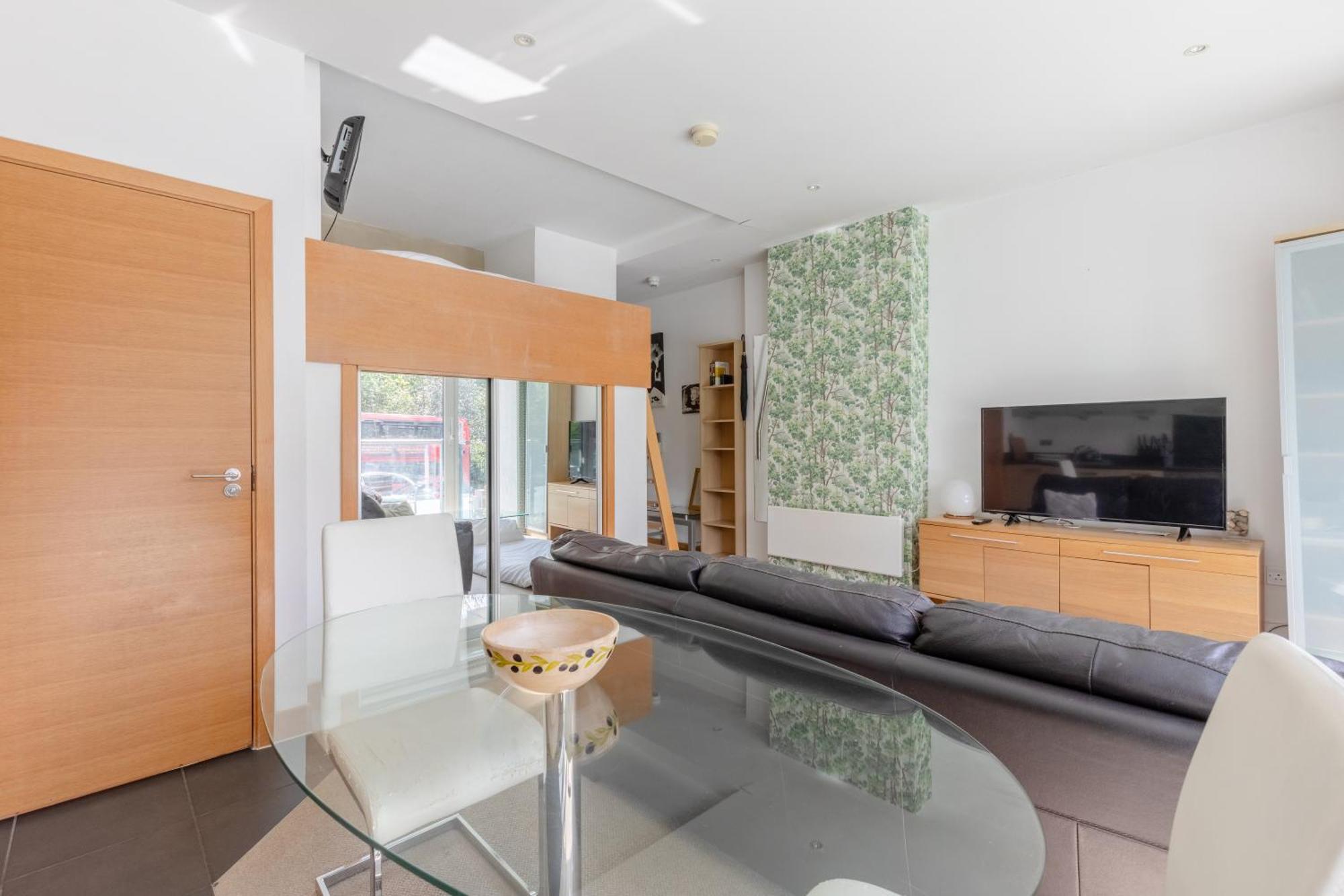 Minimal With Views Over Battersea Park *