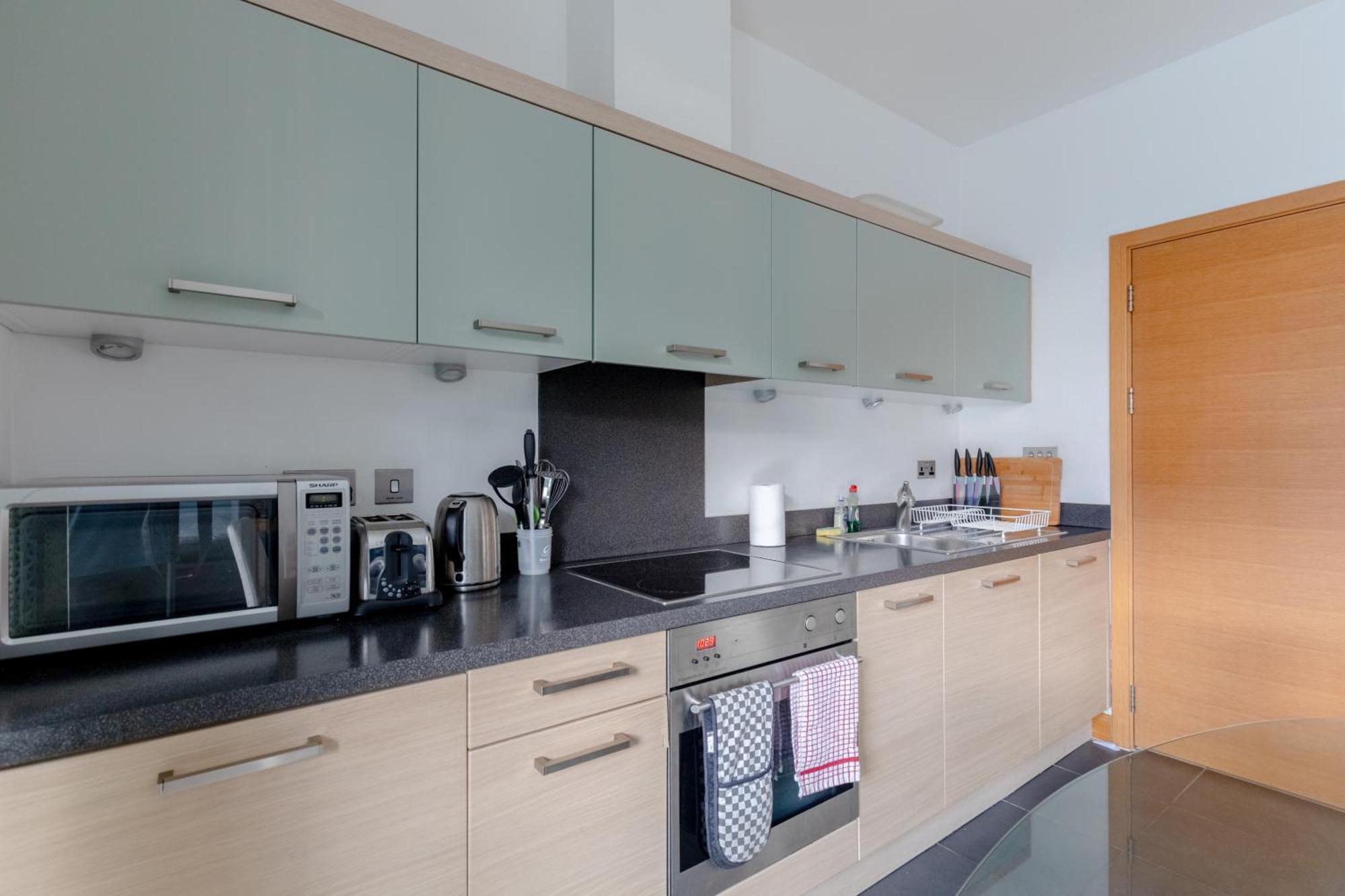 Apartment Minimal With Views Over Battersea Park London