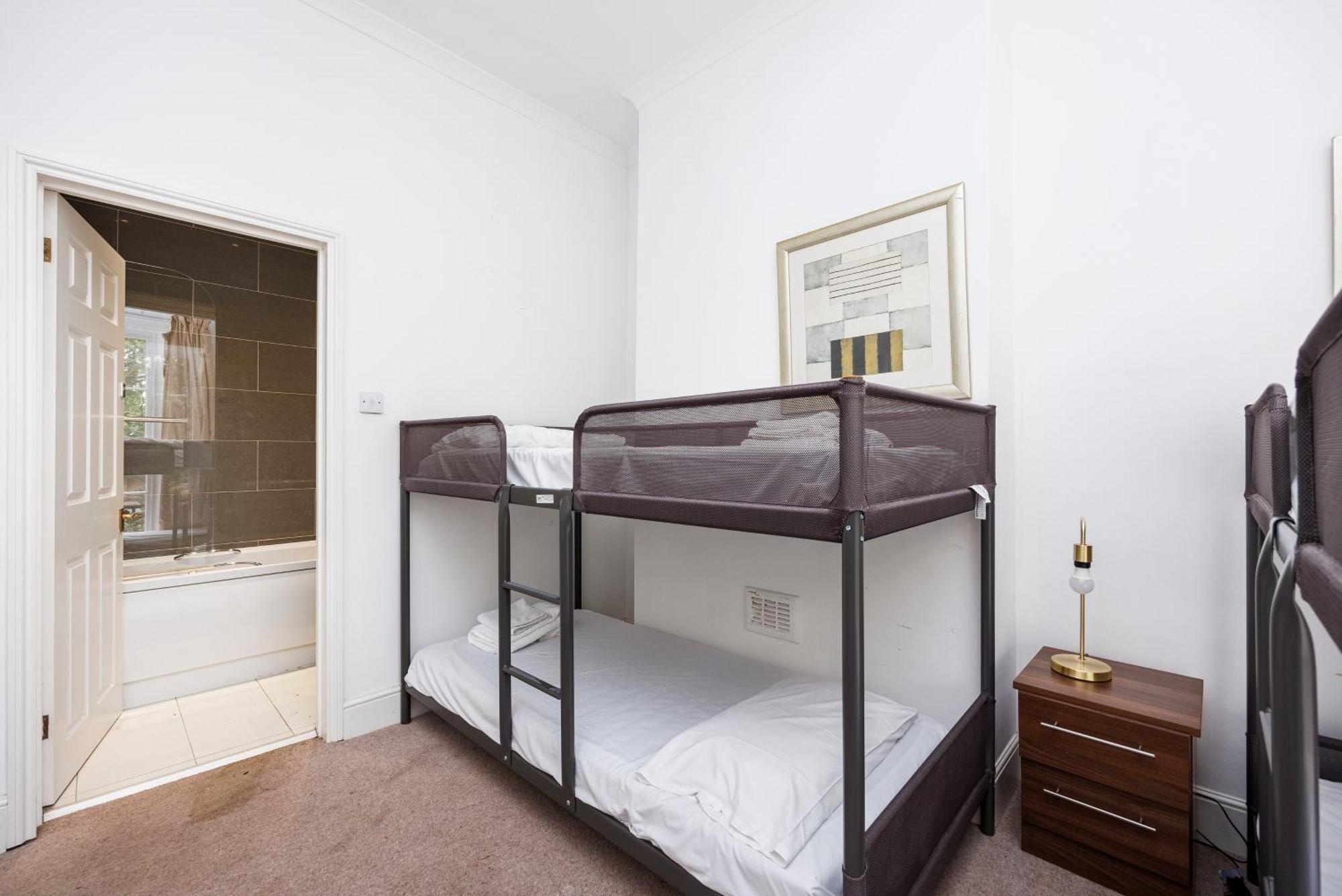 Apartment Premium Over Looking Canary Wharf Towers *