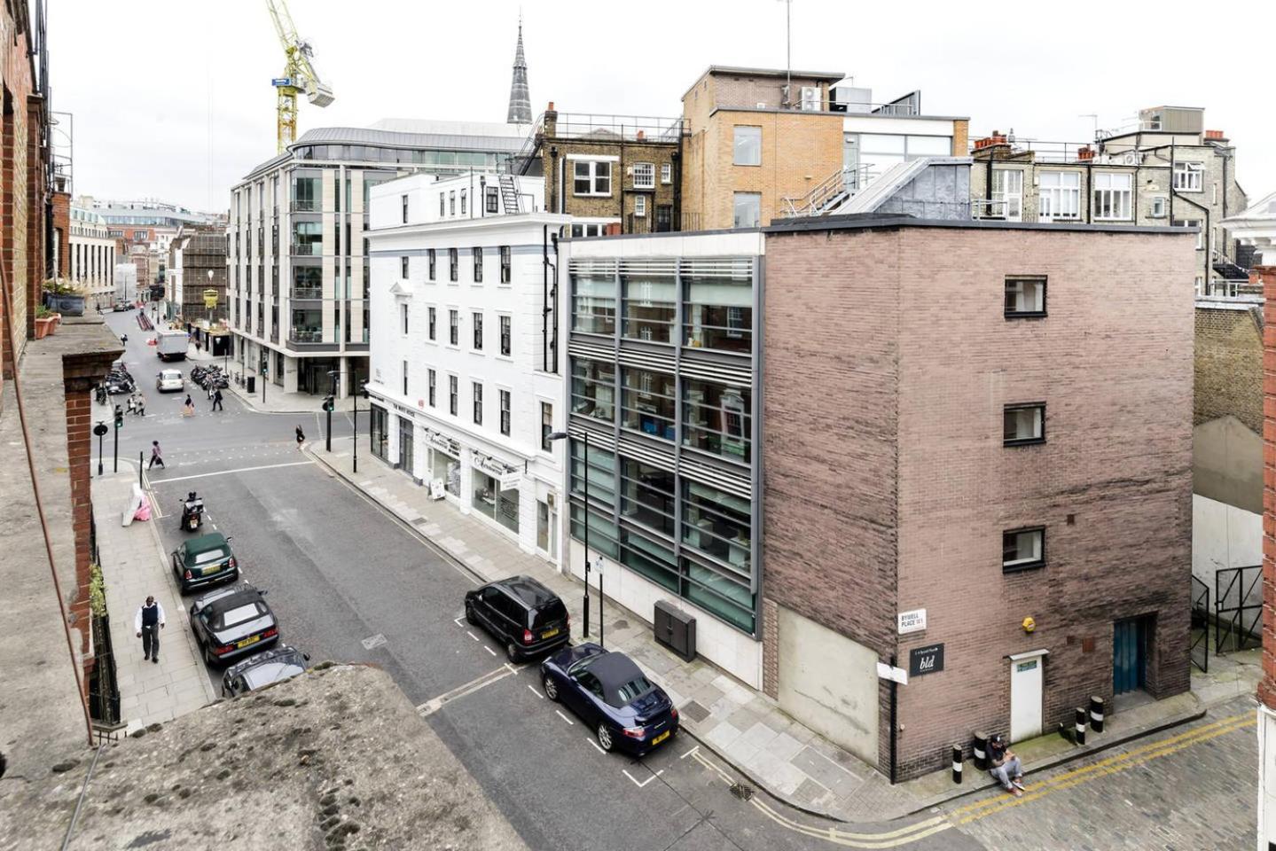 Stylish 1 Bedroom In Amazing Soho Location Apartment
