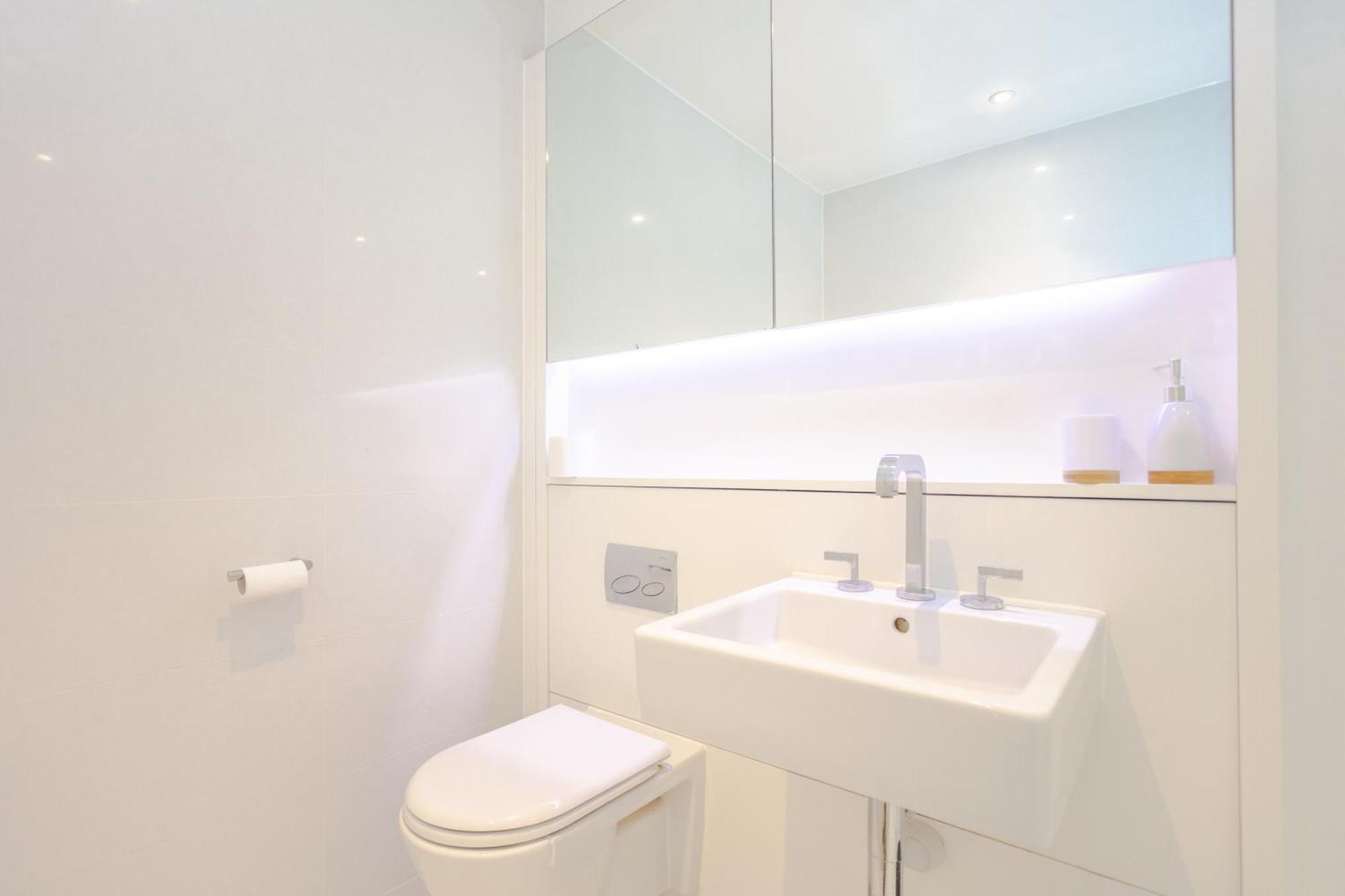 Gorgeous 2 Bedroom Near Clapham Common Apartment London