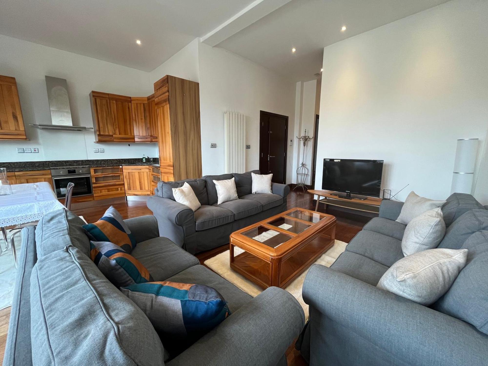 Luxury 2 Double Bedroom Flat - Kensington Apartment