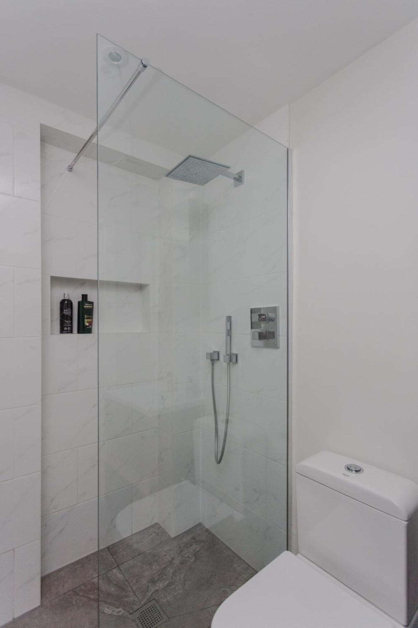 Spacious And Modern In Pimlico * Londres