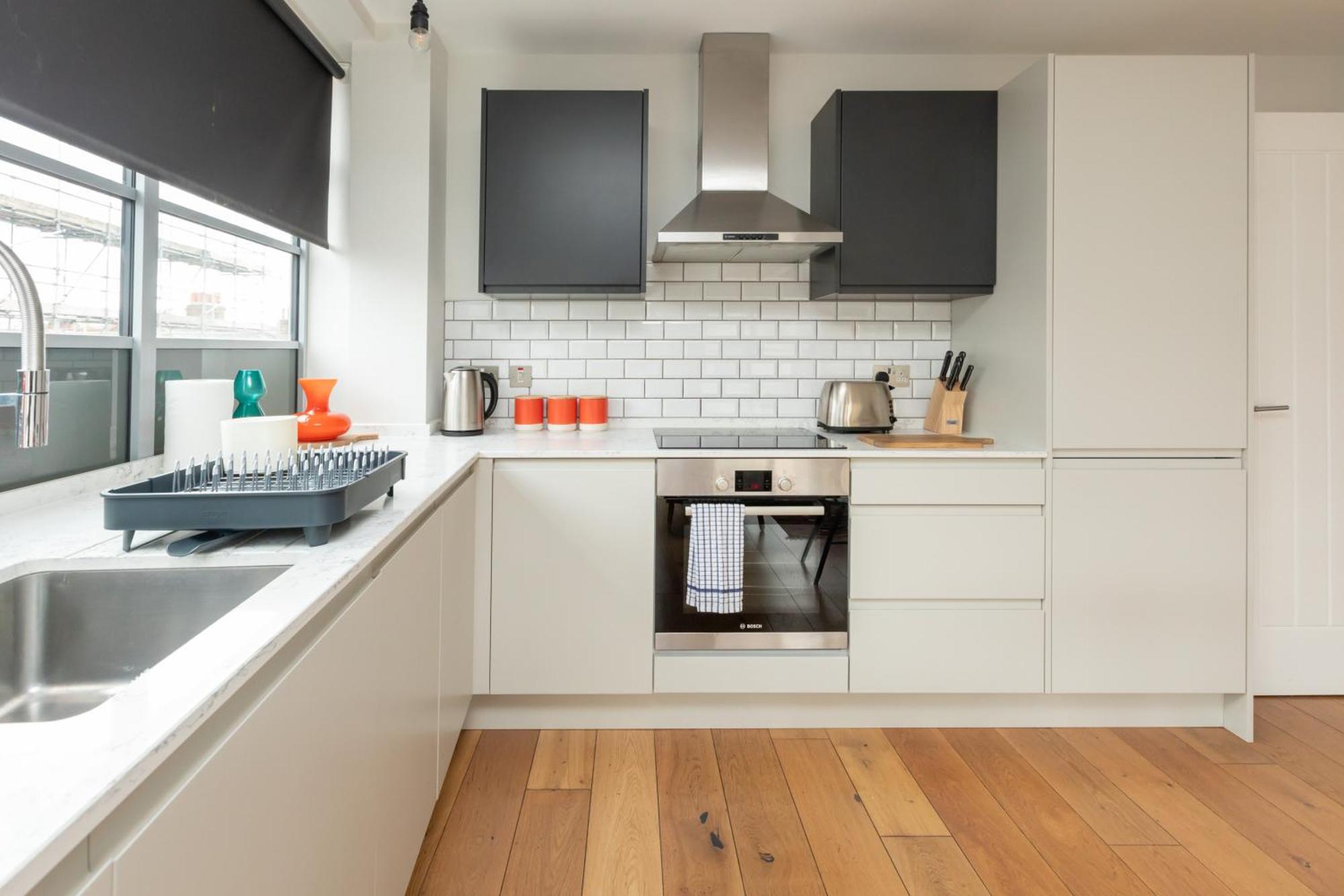 And Bright 1 Bedroom Flat - Peckham Apartment London