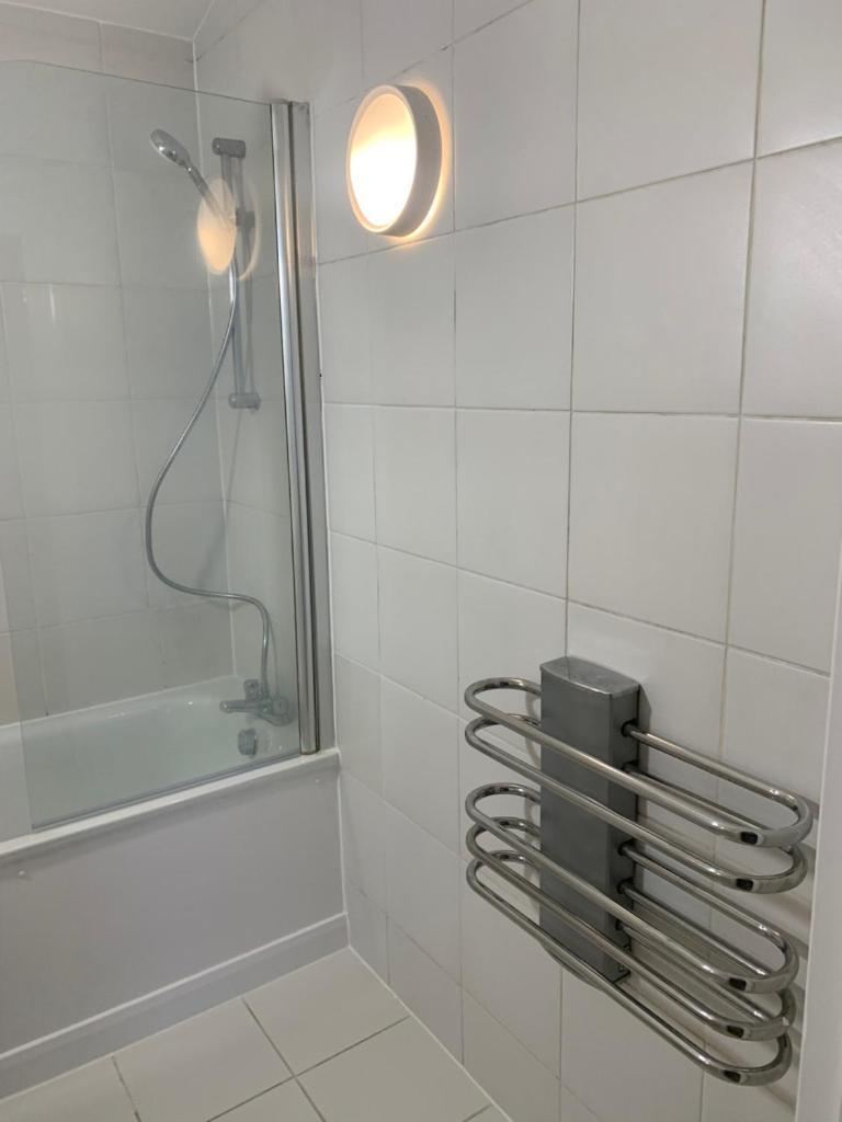 Spaciously Renovated 2bd Flat - Camden Apartment *