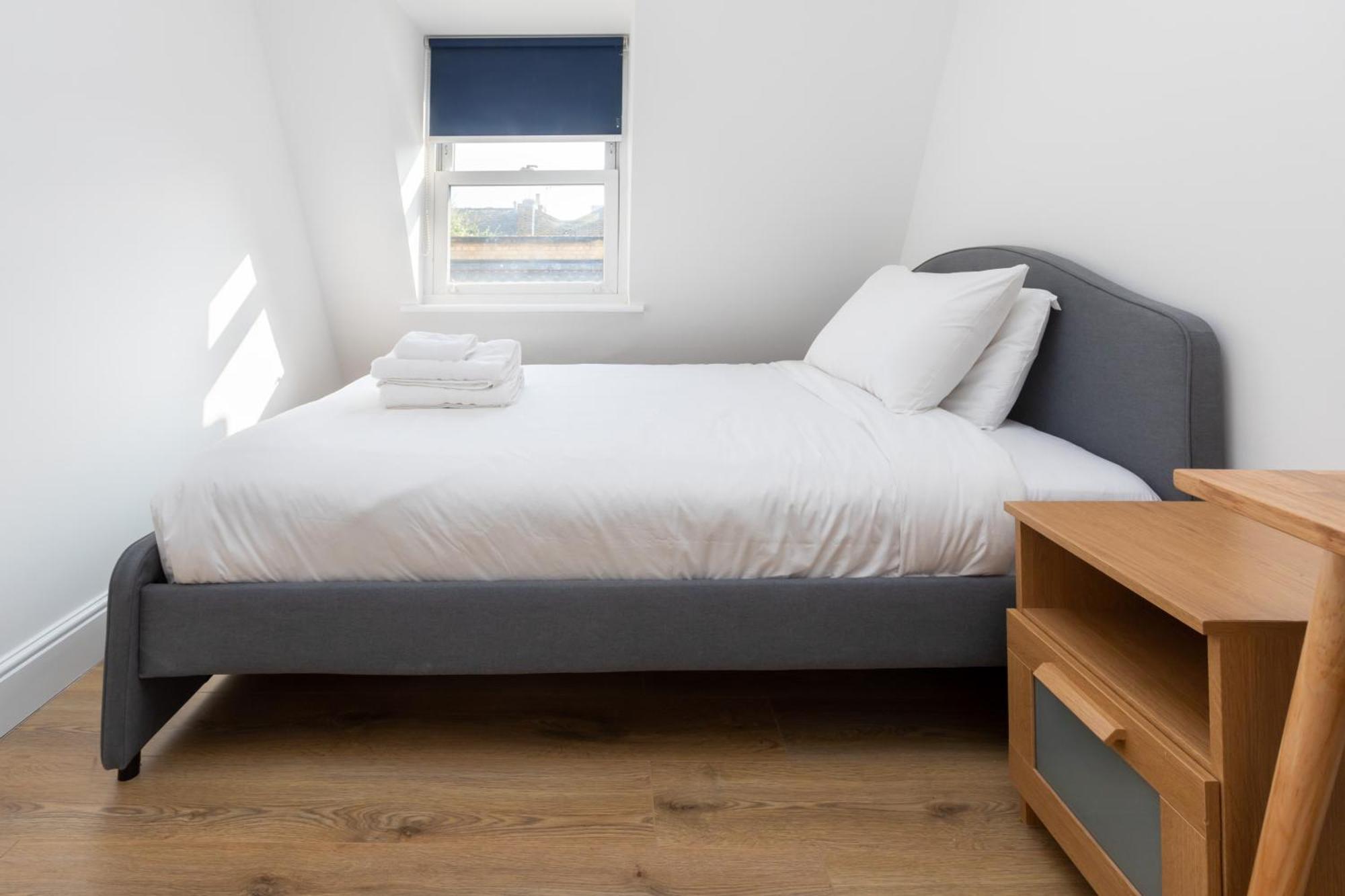 Spaciously Renovated 2bd Flat - Camden Apartment *