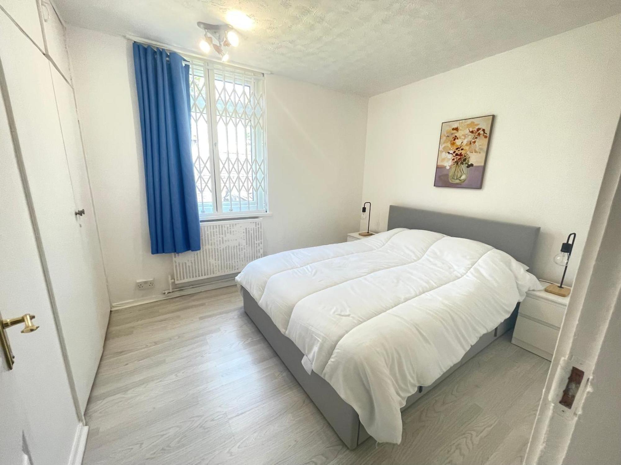 Spacious & Welcoming 4bd House - Kennington Apartment